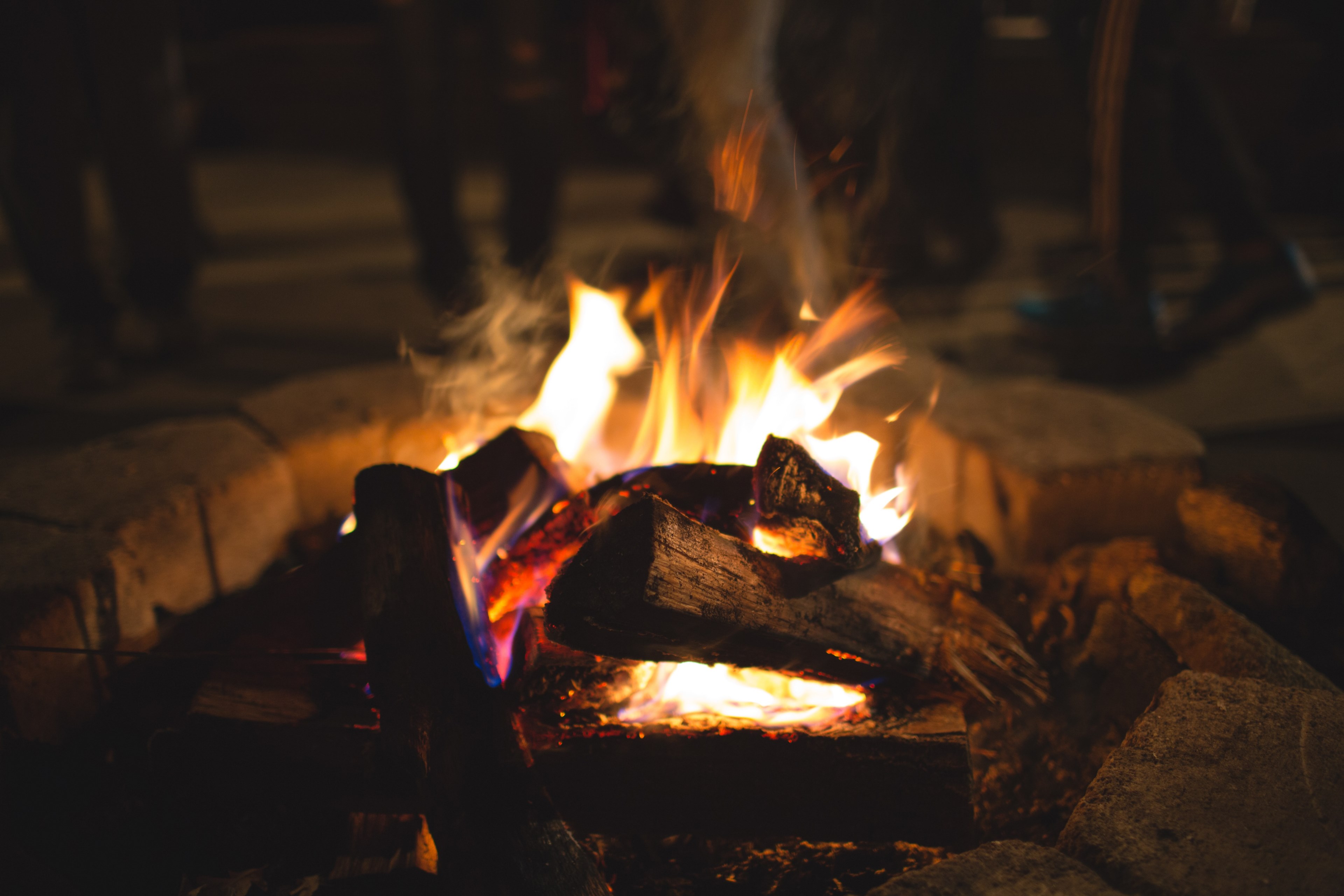 protective covering light barbecue and fire 4k, HD Wallpaper