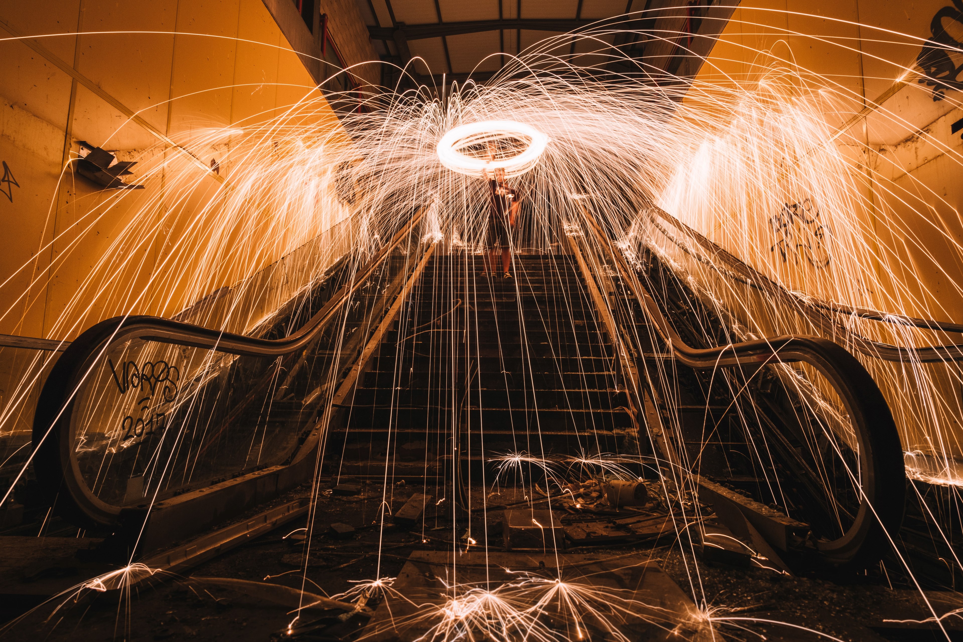 spark long exposure light painting and escalator 4k, HD Wallpaper