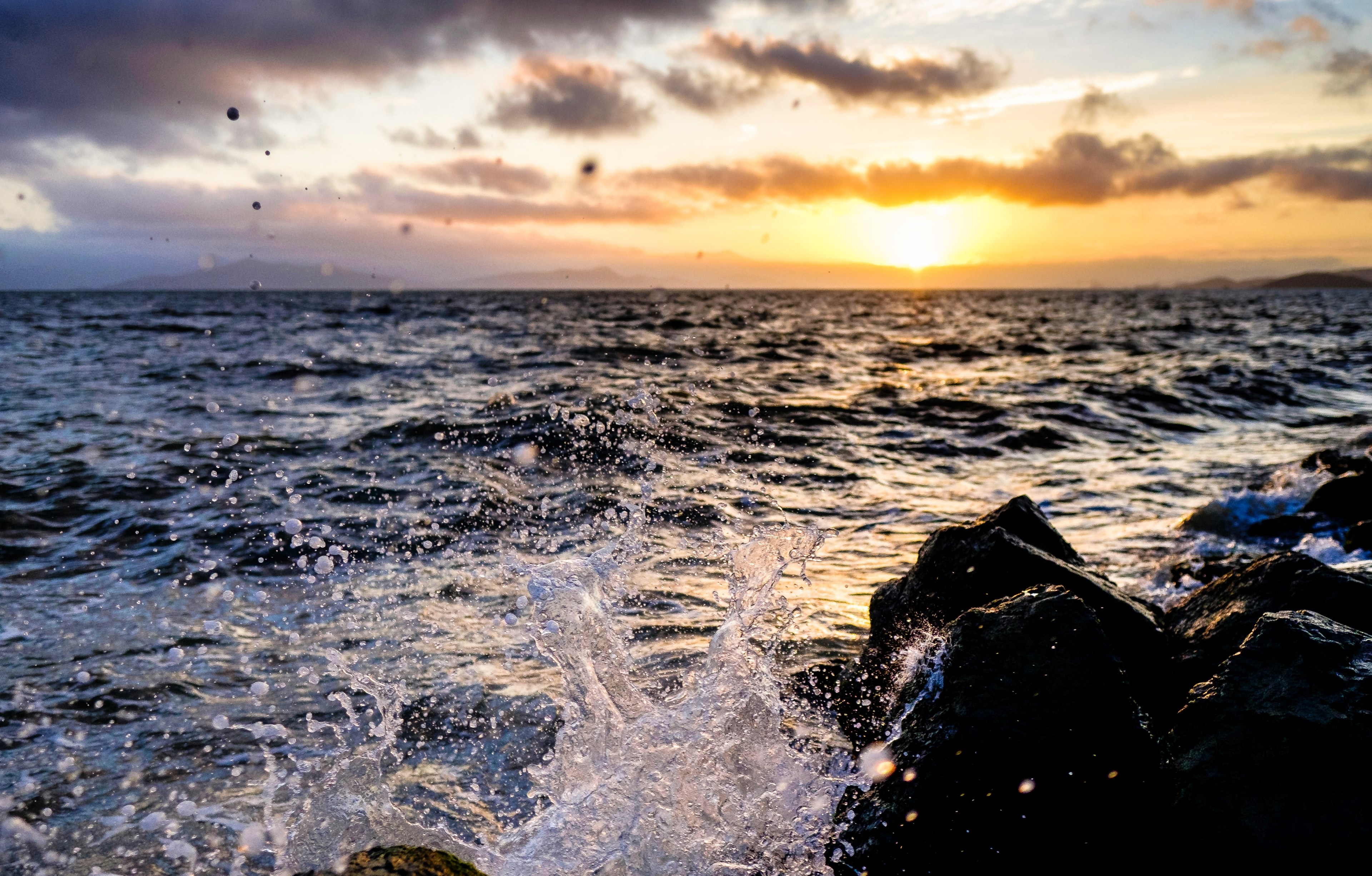 water sunset rock and wafe 4k, HD Wallpaper