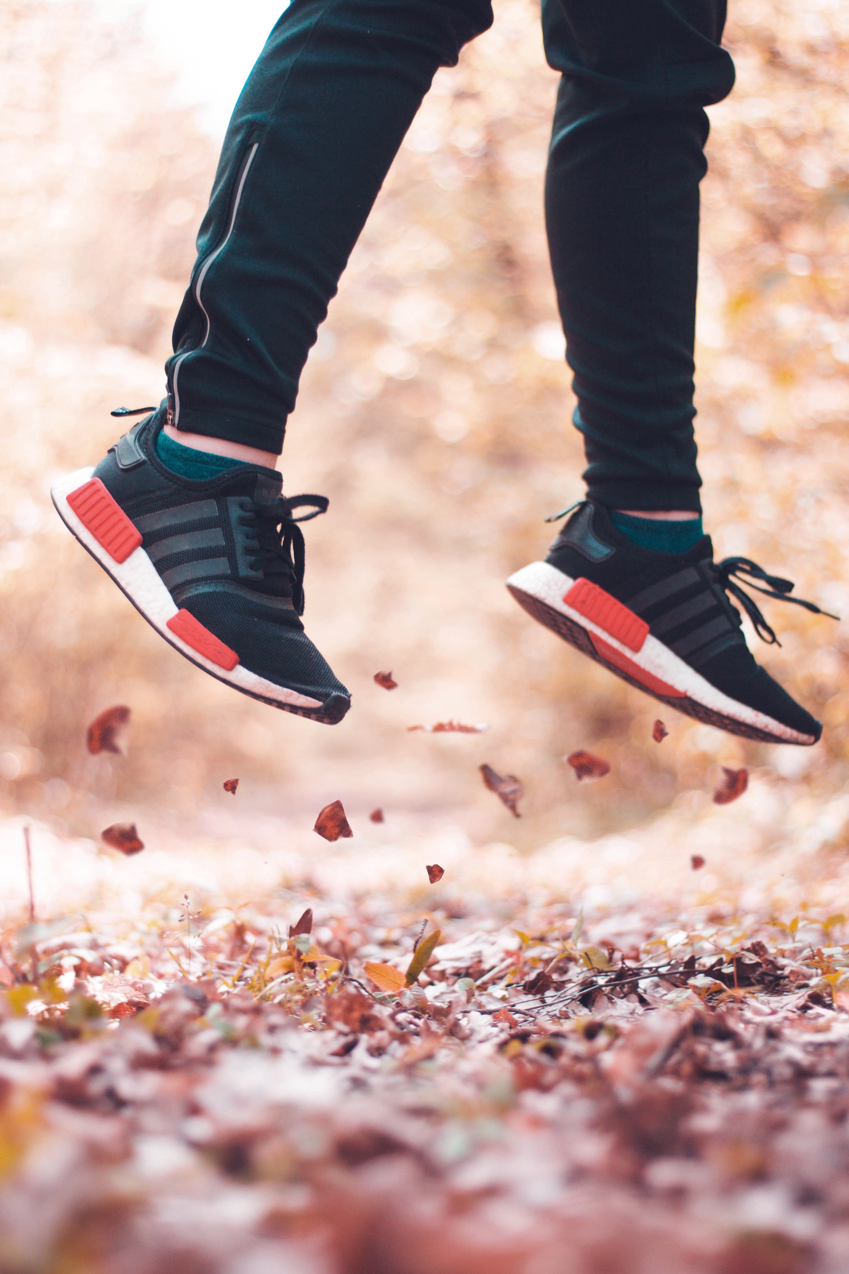 feet trainers sneakers and footwear hd, 4k, Phone HD Wallpaper
