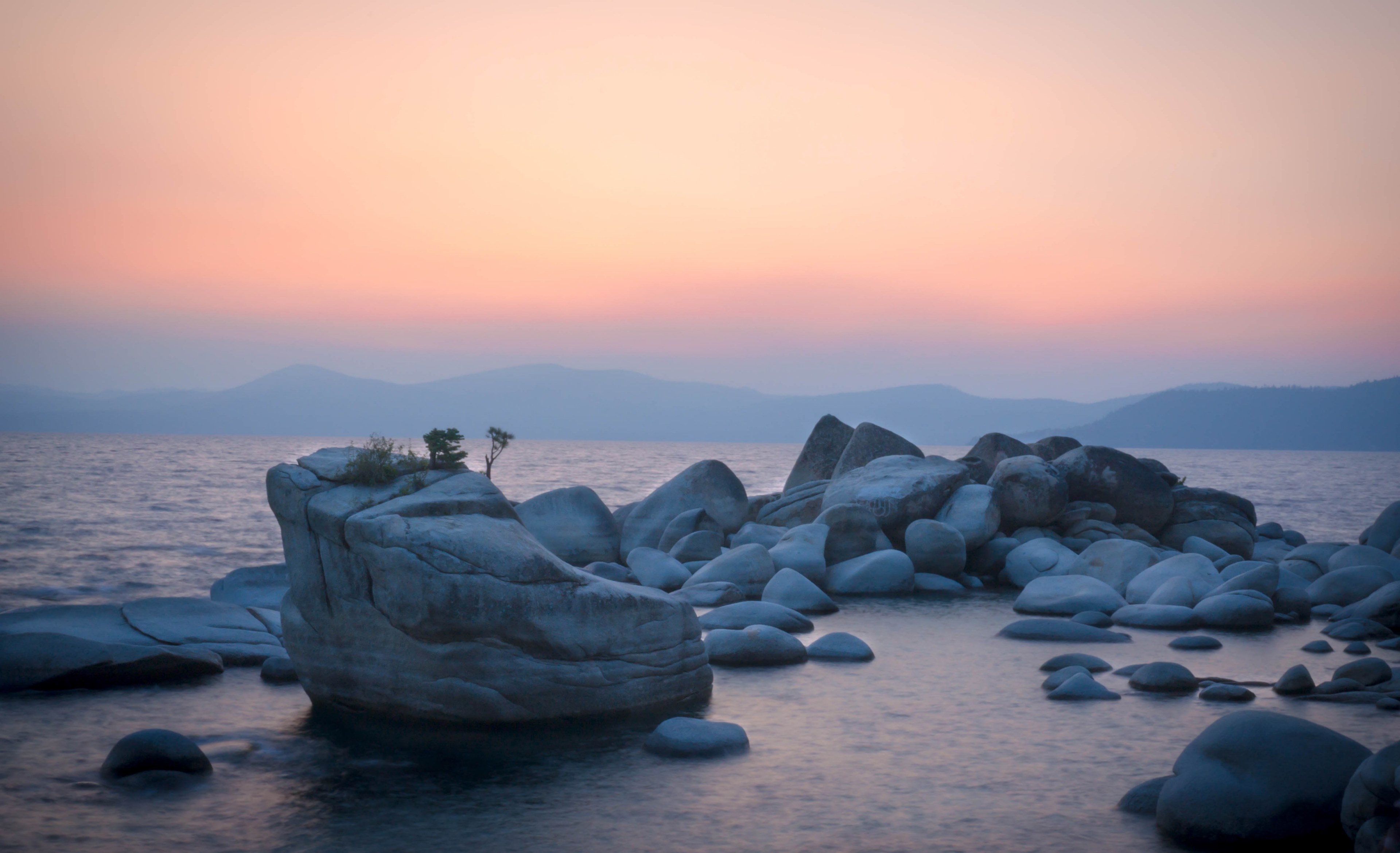 californium tahoe lake tahoe and gradient 4k, HD Wallpaper
