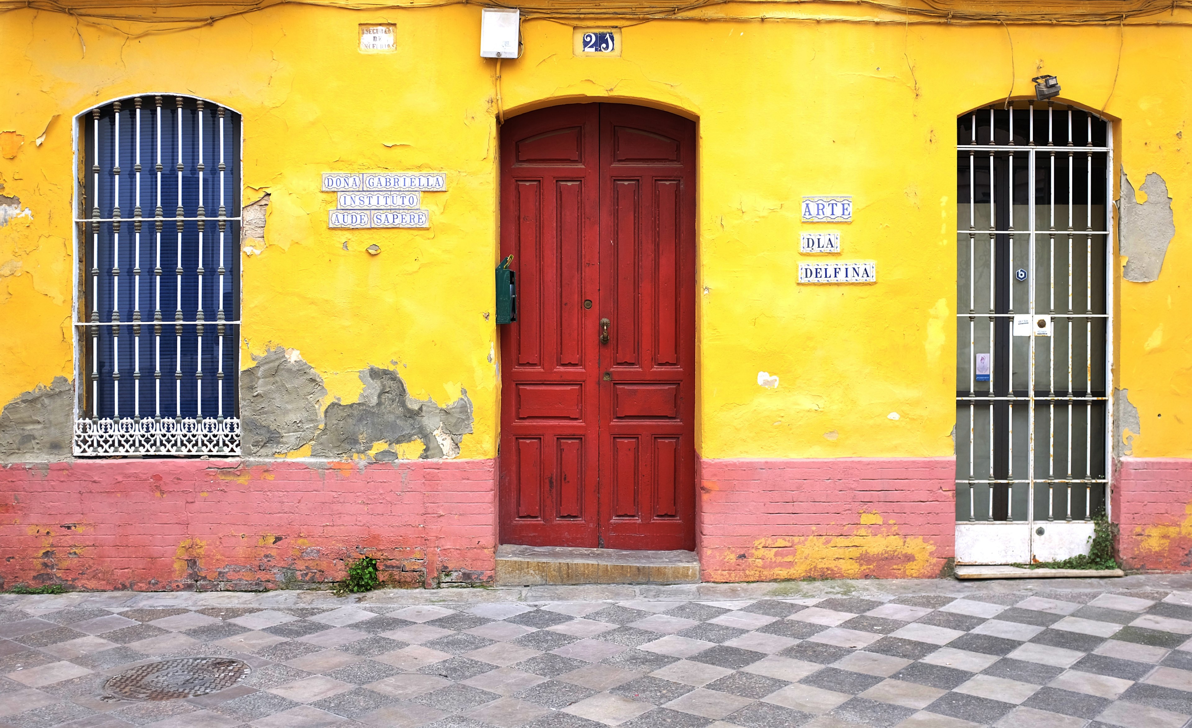 street x100 spain and sevilla 4k, HD Wallpaper