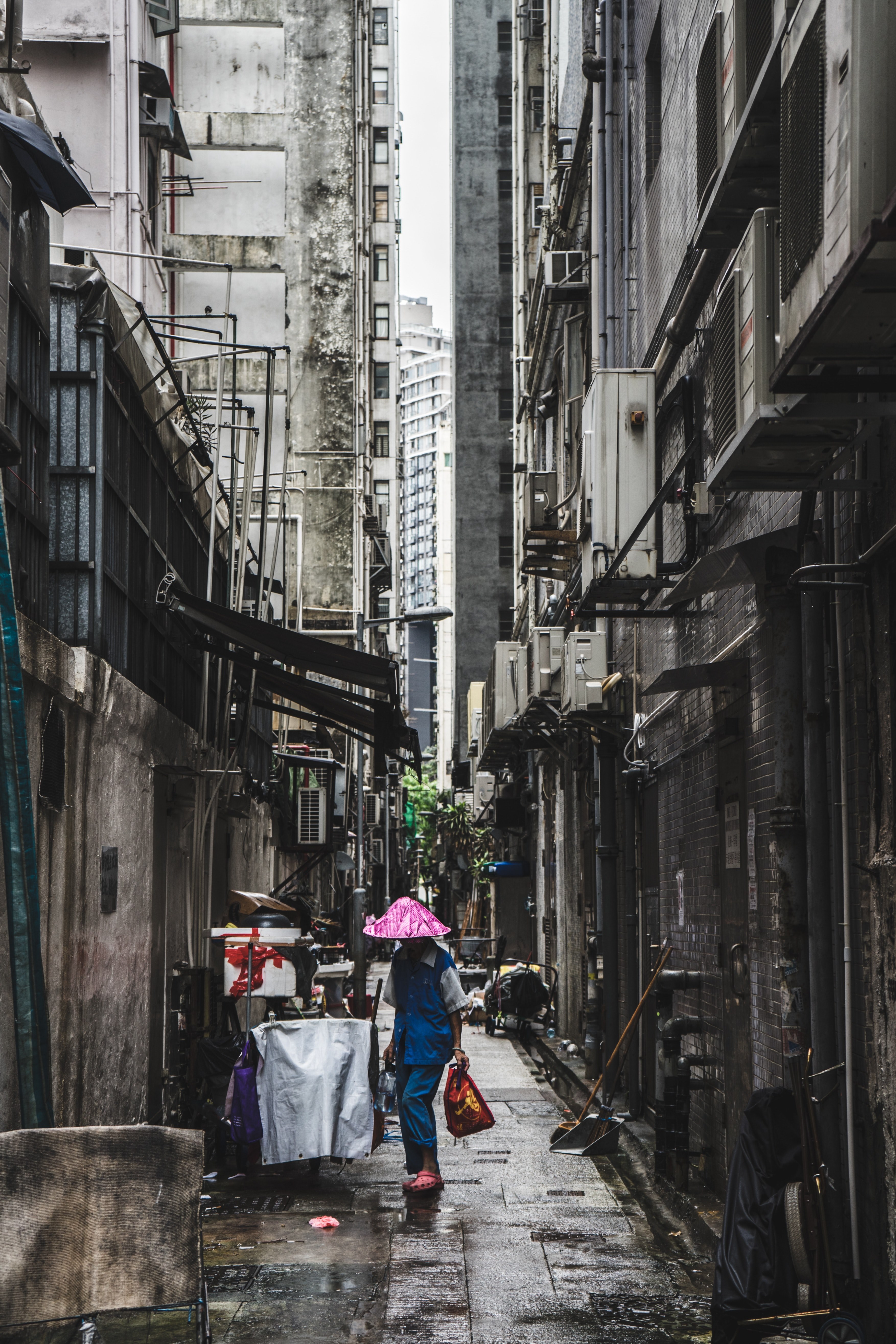 building urban city and alley hd, 4k, Phone HD Wallpaper