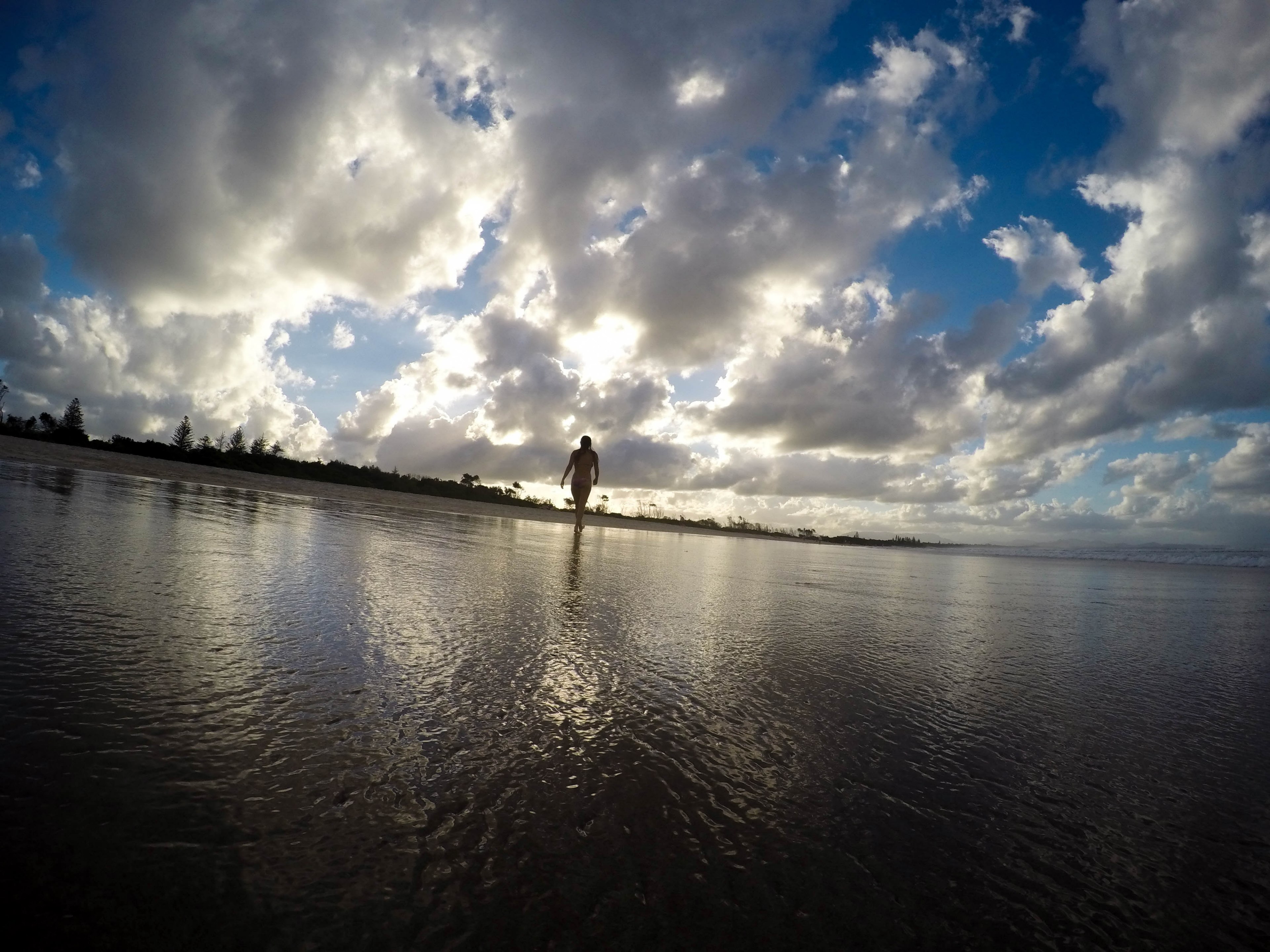a woman walking on water at a beach, _woman walking beach water 4k, HD Wallpaper