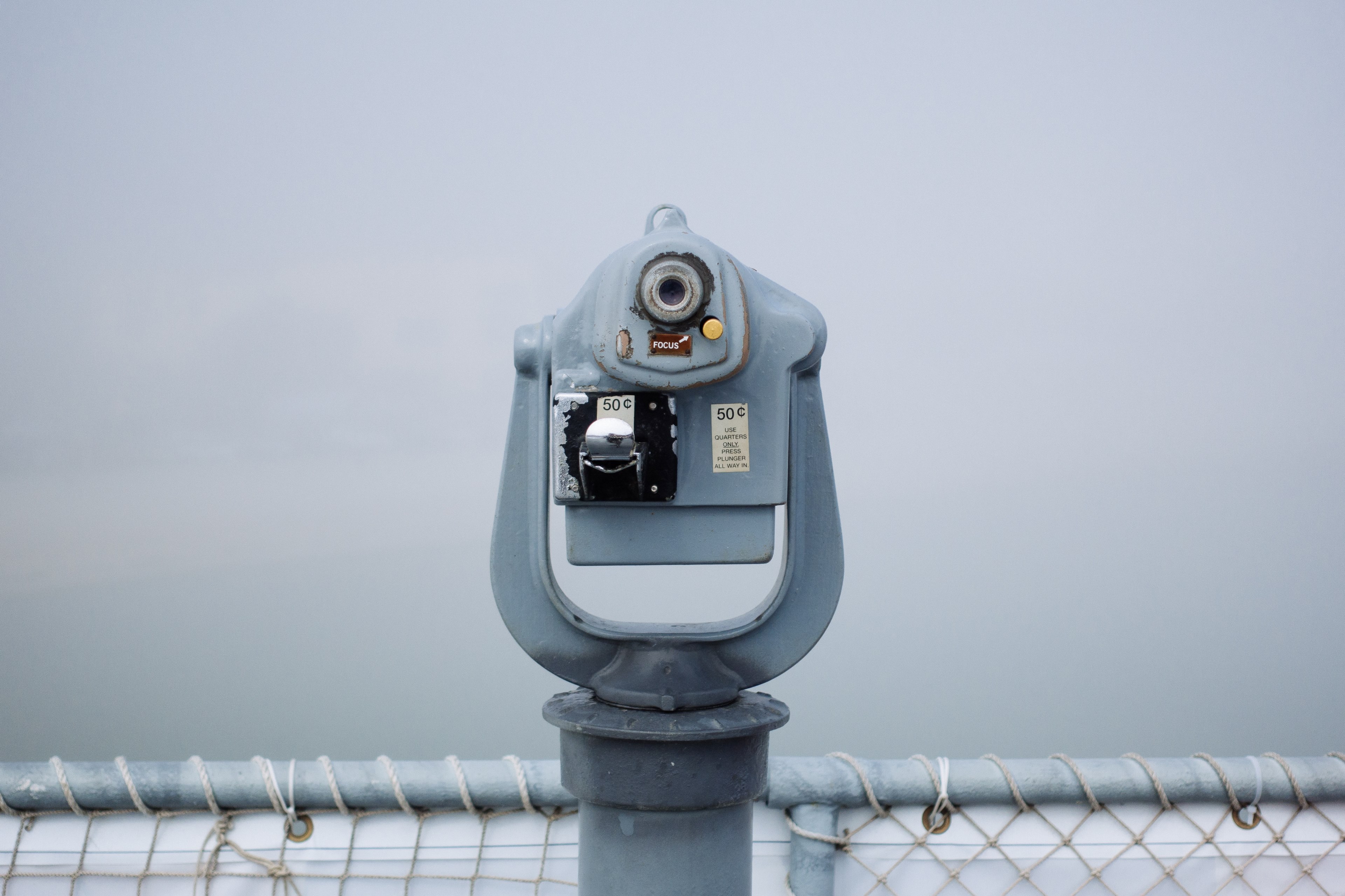 a tower viewer at the edge of an observation deck on a misty day, tower viewer on a foggy day 4k, HD Wallpaper
