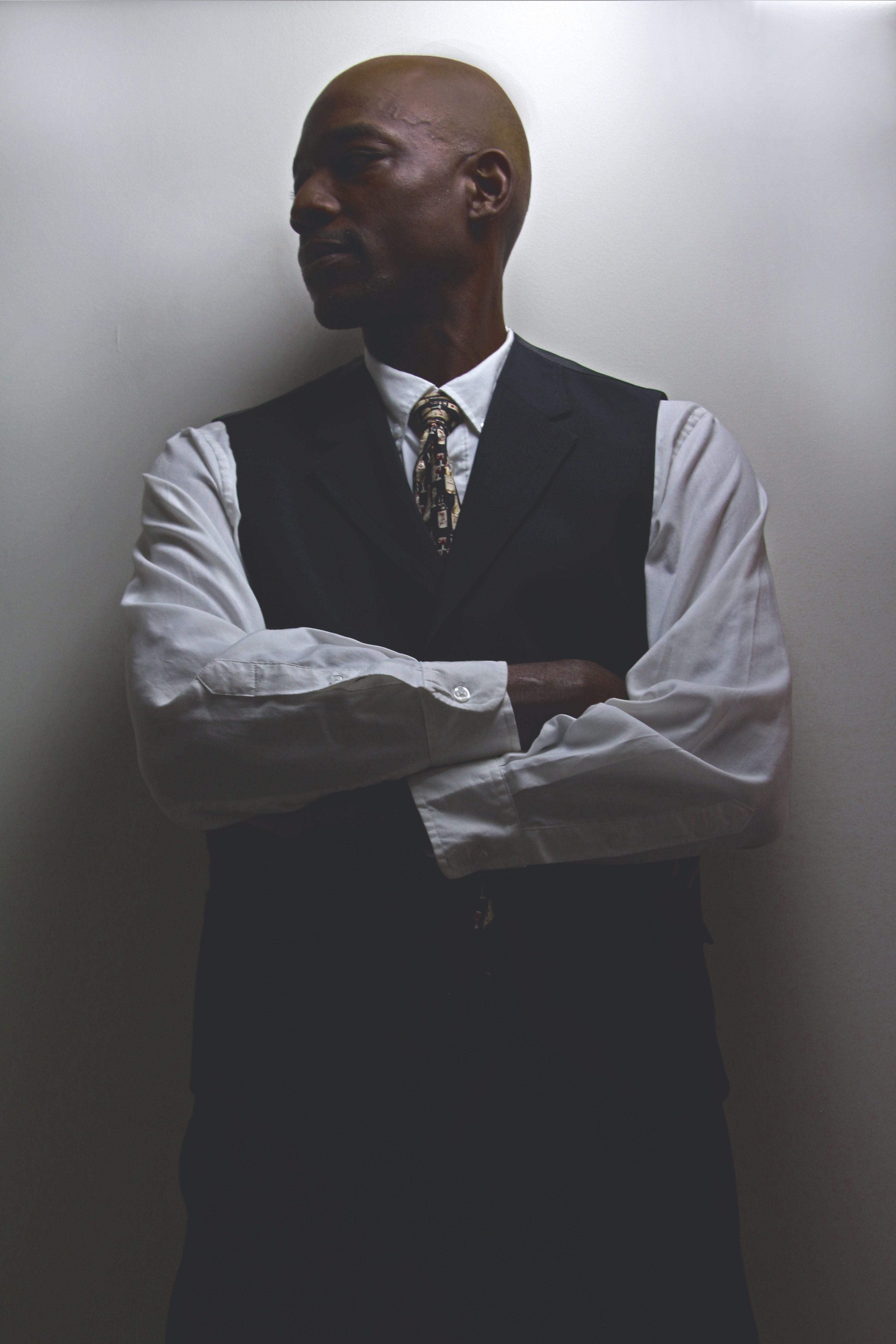 actor model africanamerican and vest hd, 4k, Phone HD Wallpaper