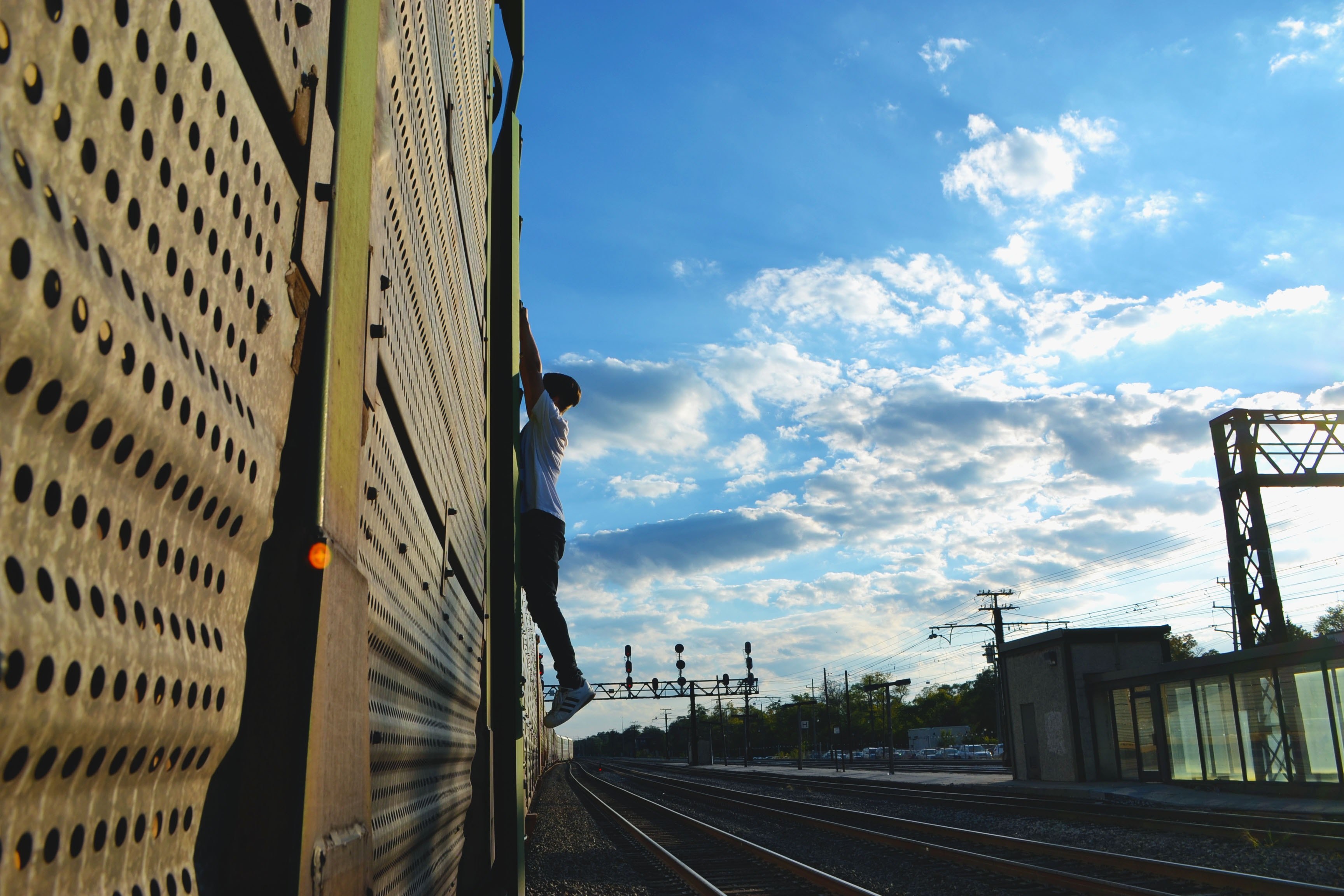 lonely day on the train 4k, HD Wallpaper