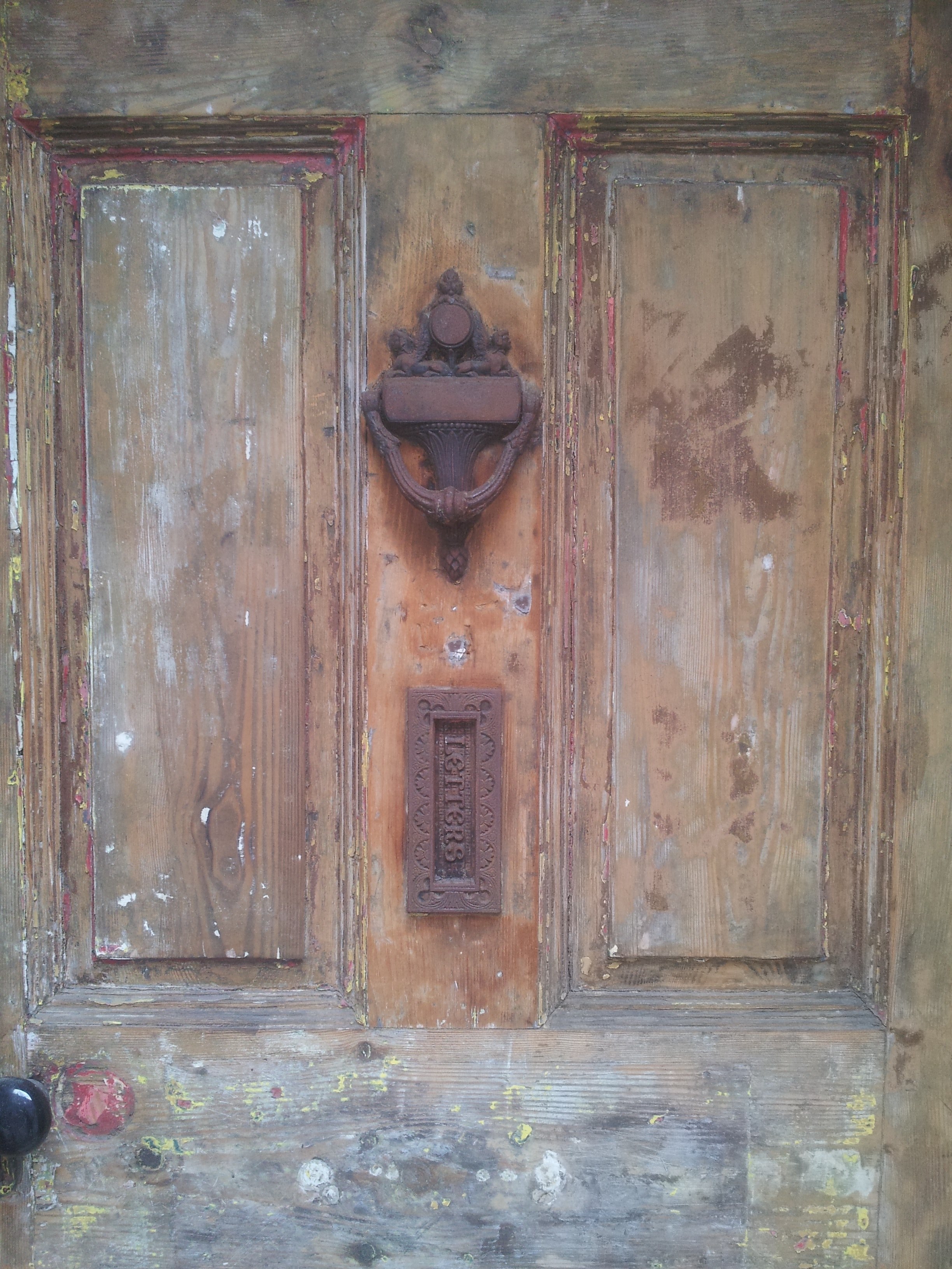 distressed door door knocker and door hd, 4k, Phone HD Wallpaper