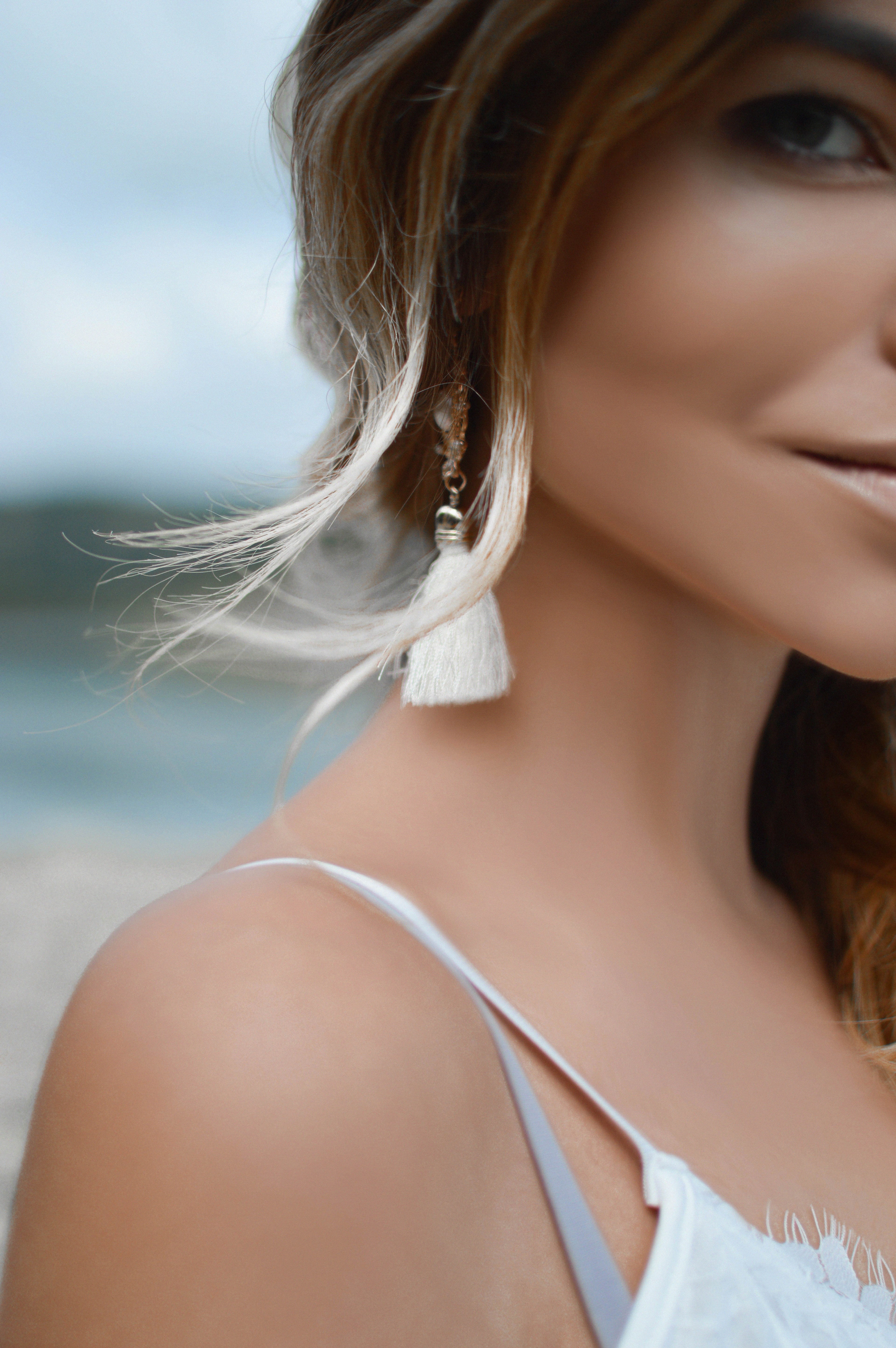 makeup hair earring and face hd, 4k, Phone HD Wallpaper