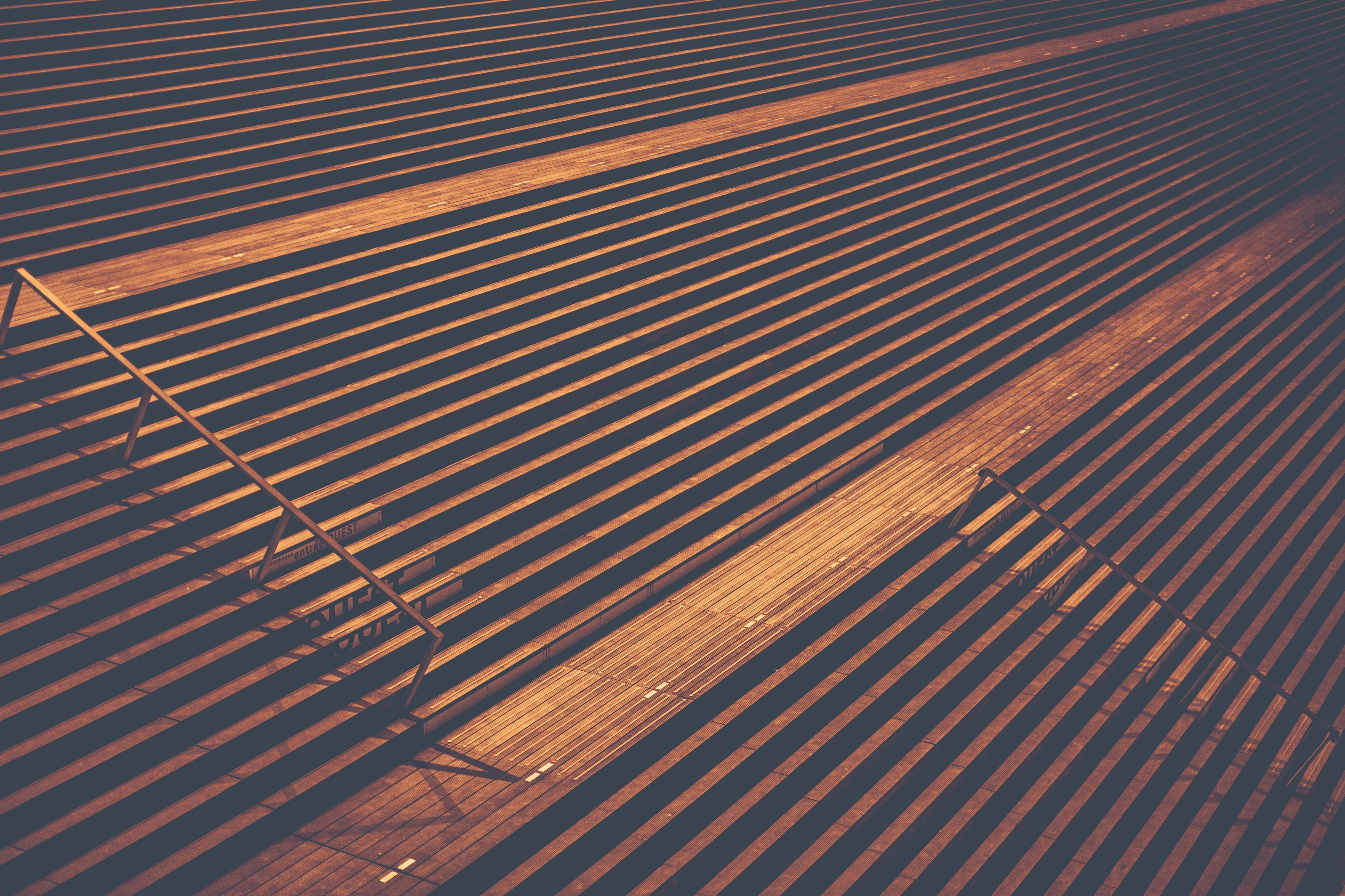 multiple stairs with a single handrail and shadows, stairs on a winter night 4k, HD Wallpaper