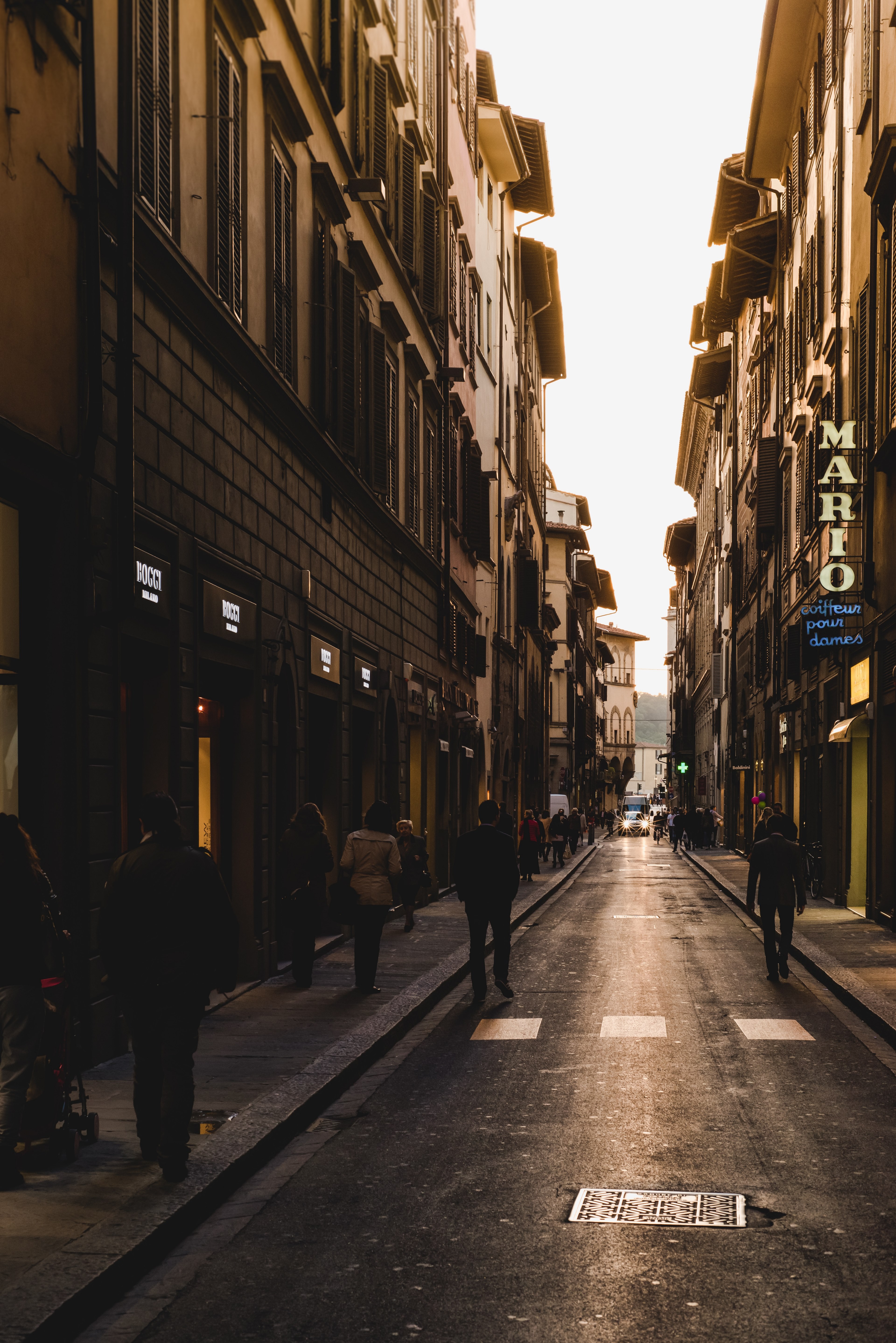 street city building and alley hd, 4k, Phone HD Wallpaper