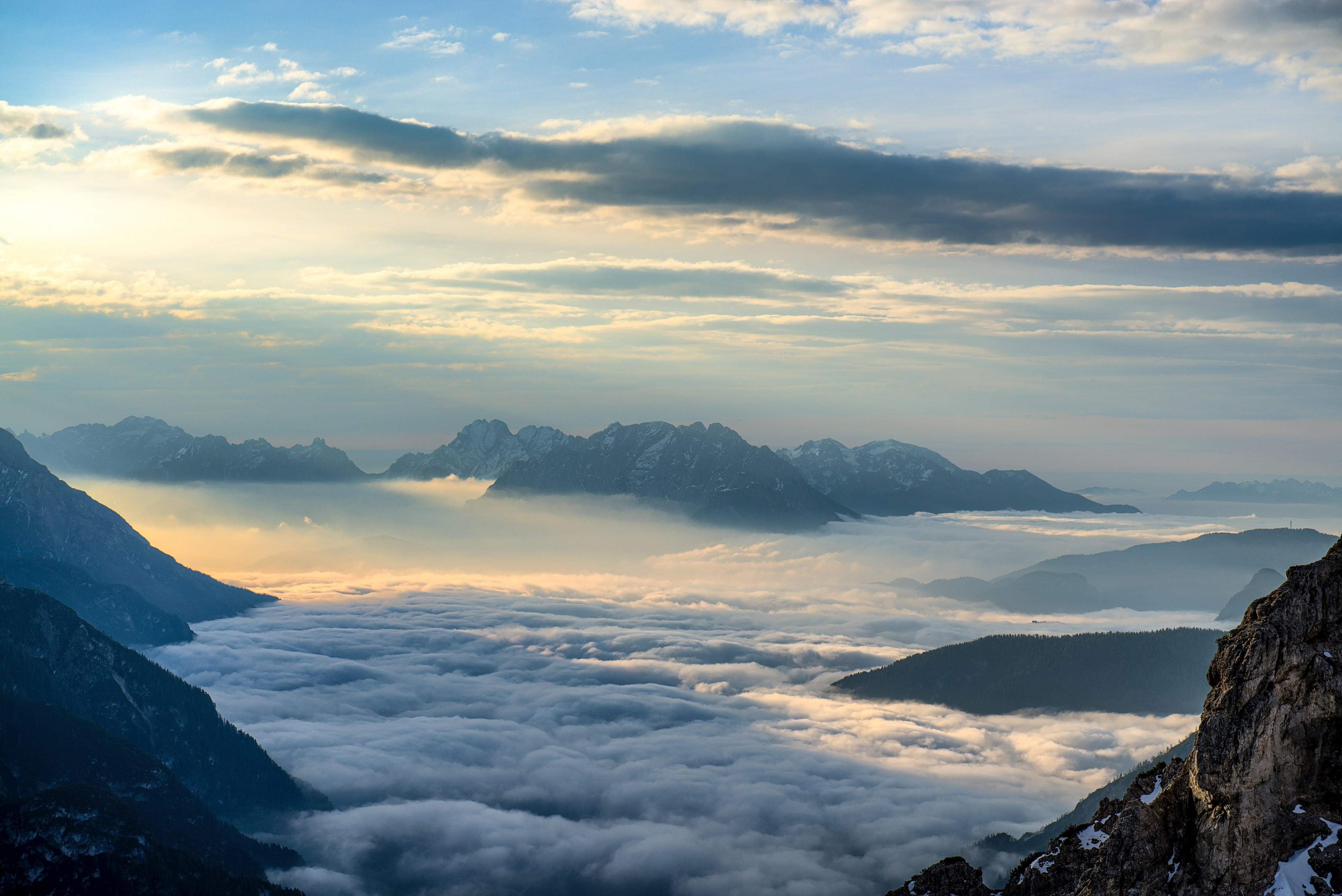 a high view of a sea of clouds covering a mountain valley in the dolomites, morning cloud 4k, HD Wallpaper