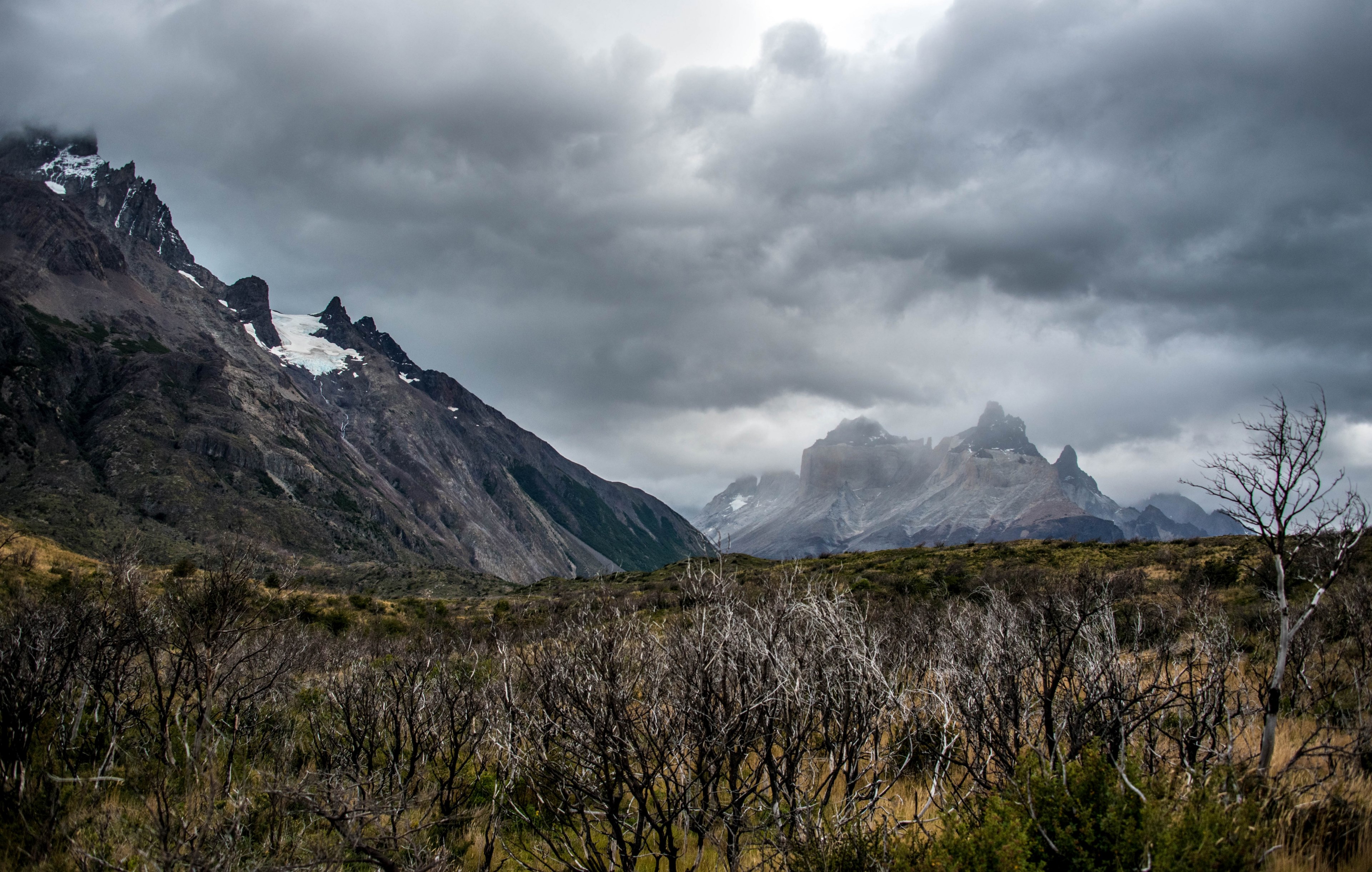 torres del paine on a cloudy moody day, torres del paine 4k, HD Wallpaper