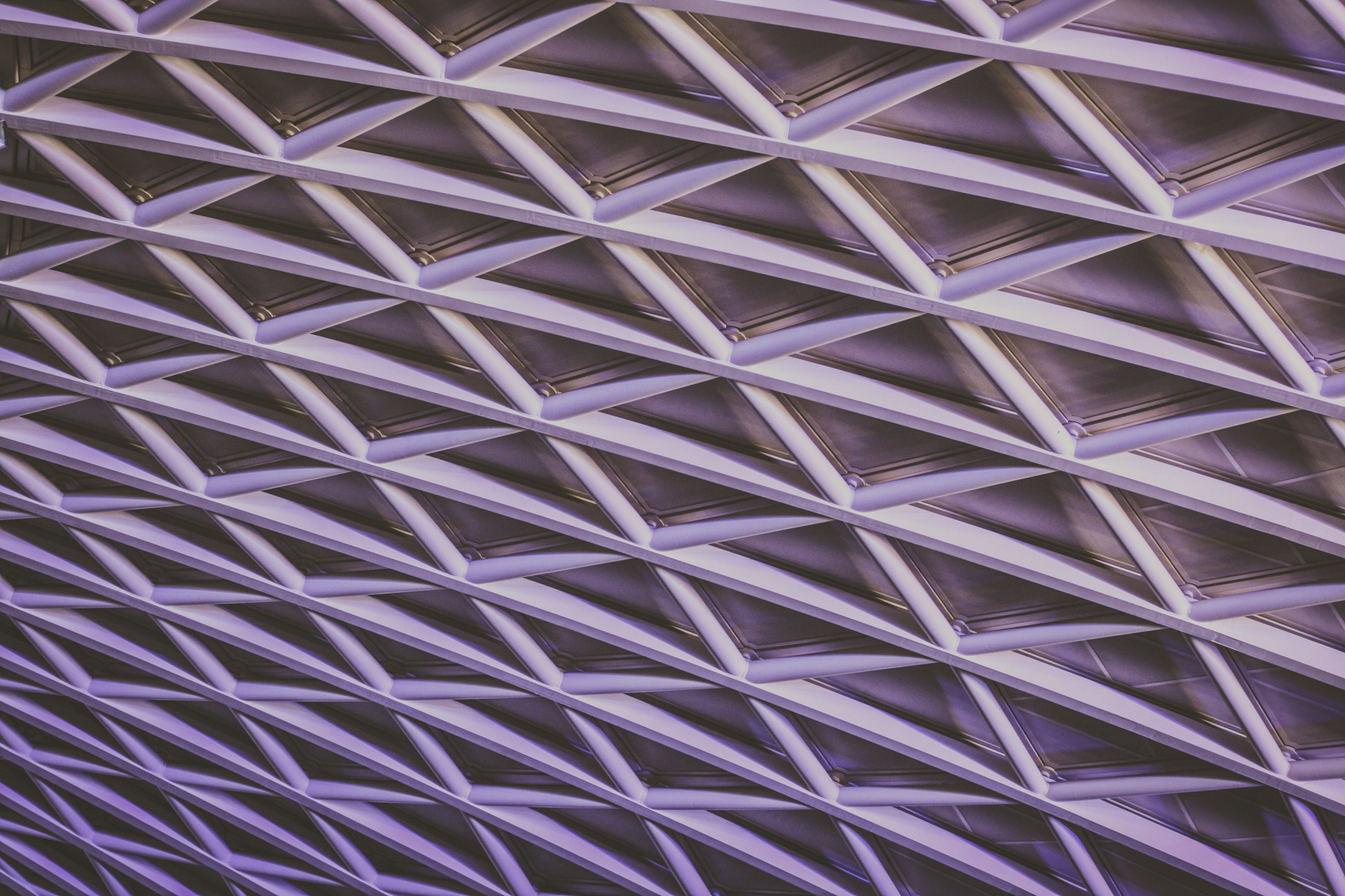 latticework of support beams in a ceiling, ceiling latticework 4k, HD Wallpaper