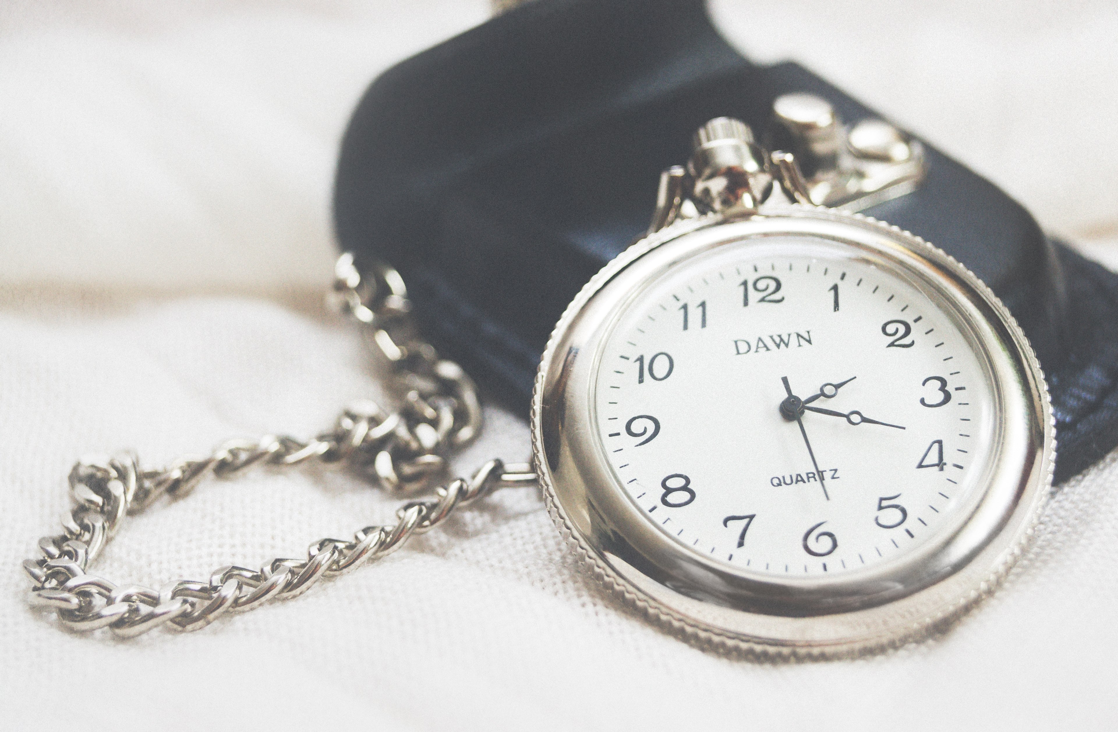 close up of a dawn pocket watch, time goes away 4k, HD Wallpaper