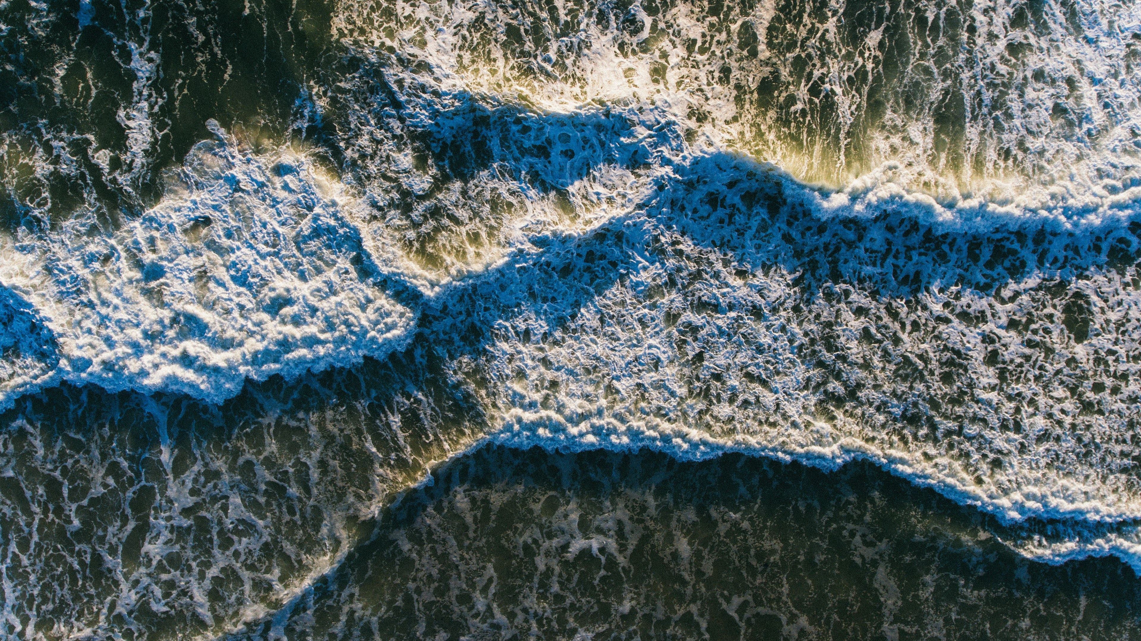 drone view of ocean waves with foam washing on ponte vedra beach florida united states, where is the water 4k, HD Wallpaper