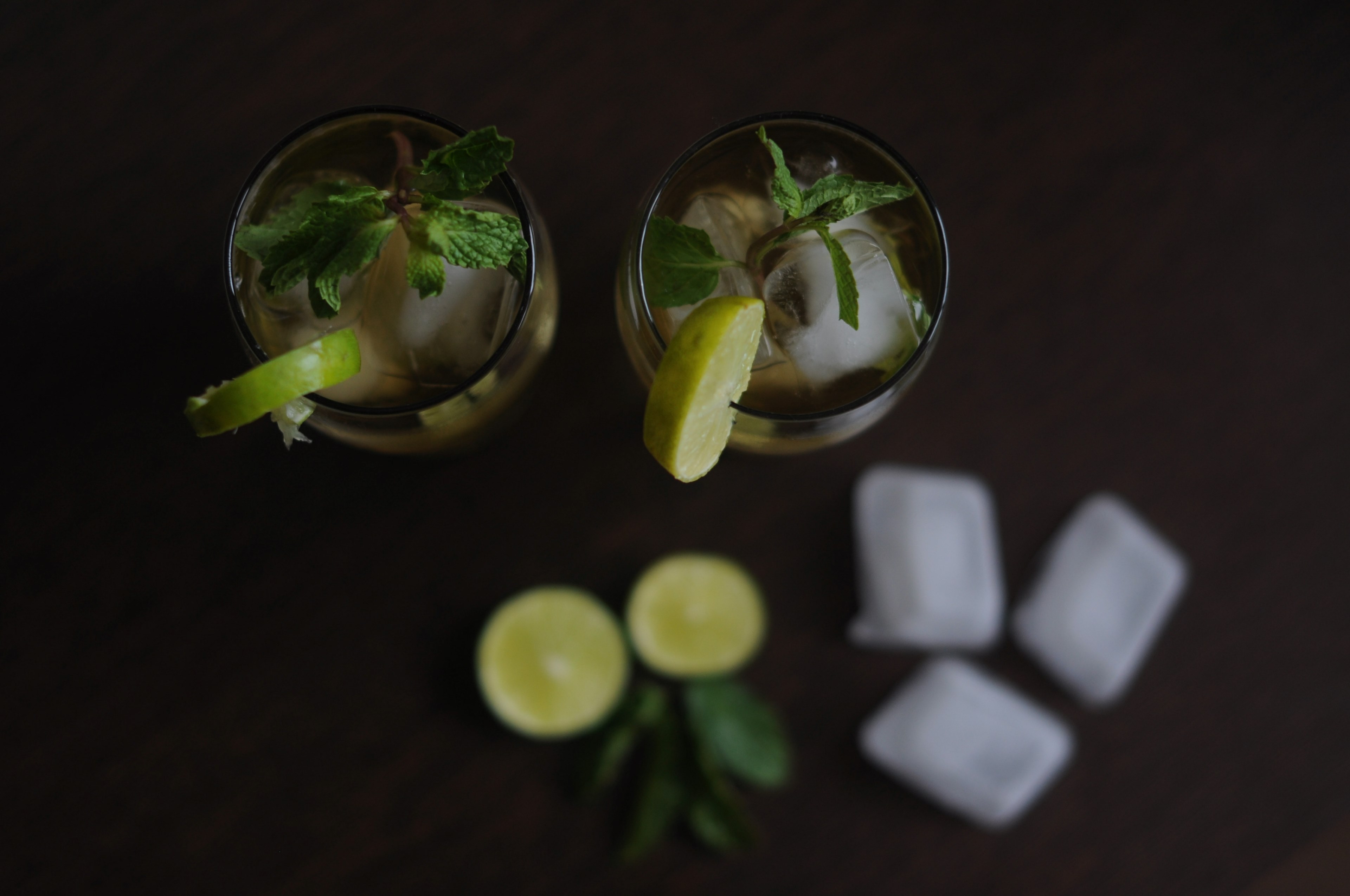 cocktail drinks lime and ice 4k, HD Wallpaper