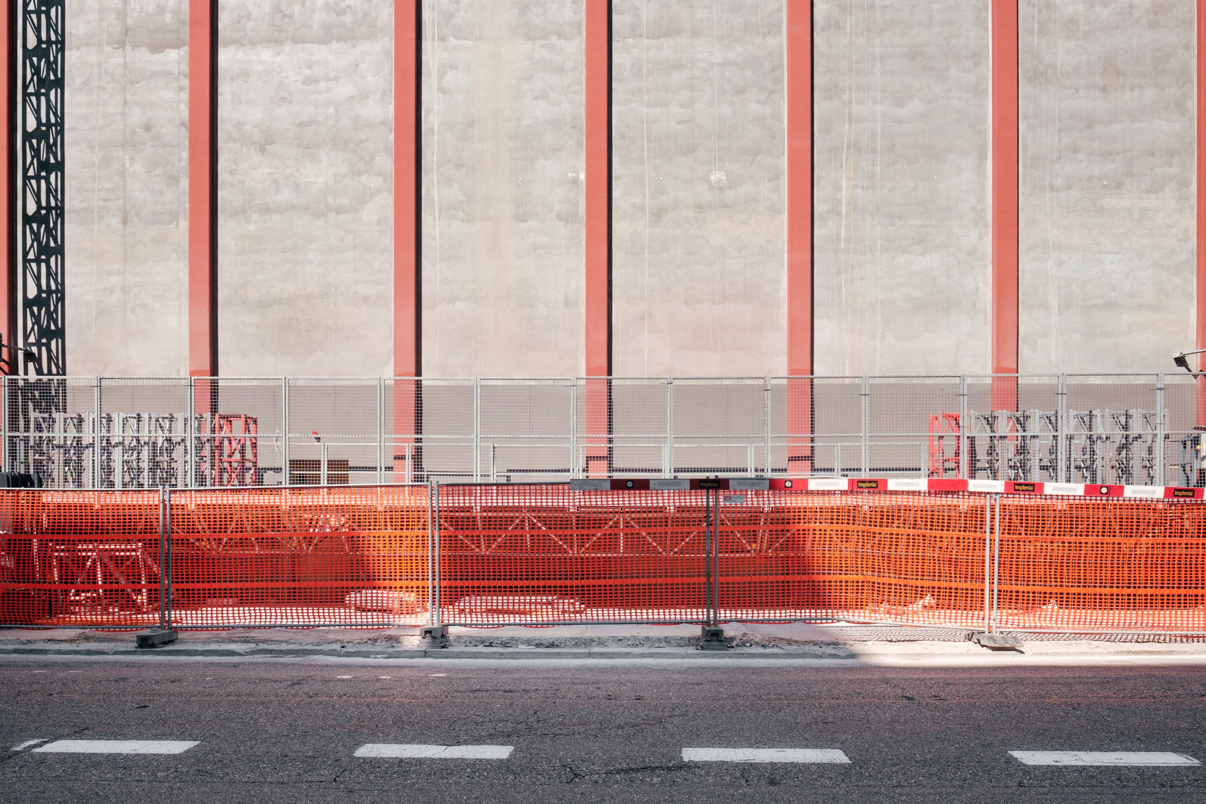orange beams form lines outside an urban construction site, orange construction grids 4k, HD Wallpaper