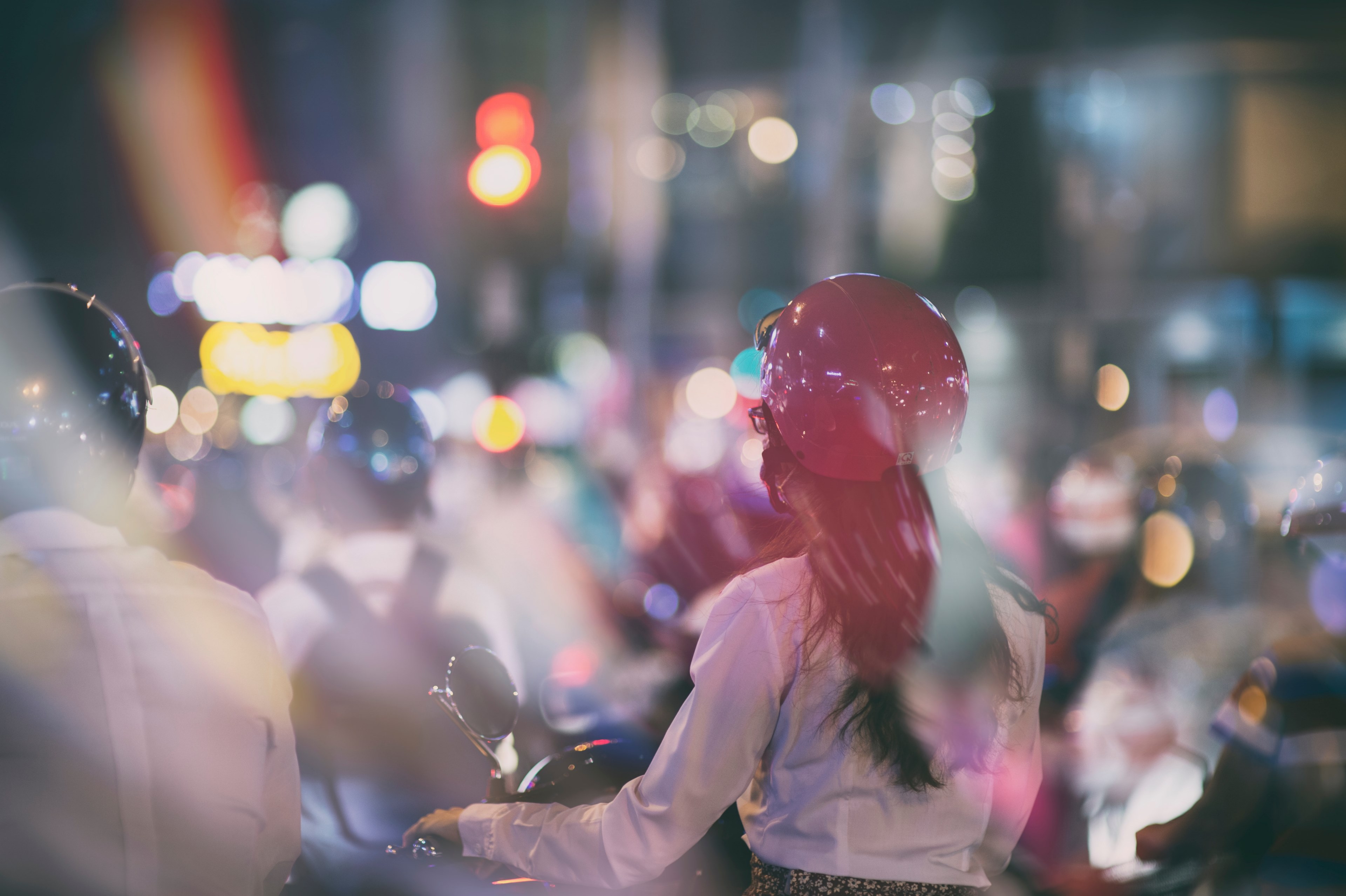 people on motorbikes wearing helmets at night in ho chi minh city, ho chi minh city motorbikers 4k, HD Wallpaper