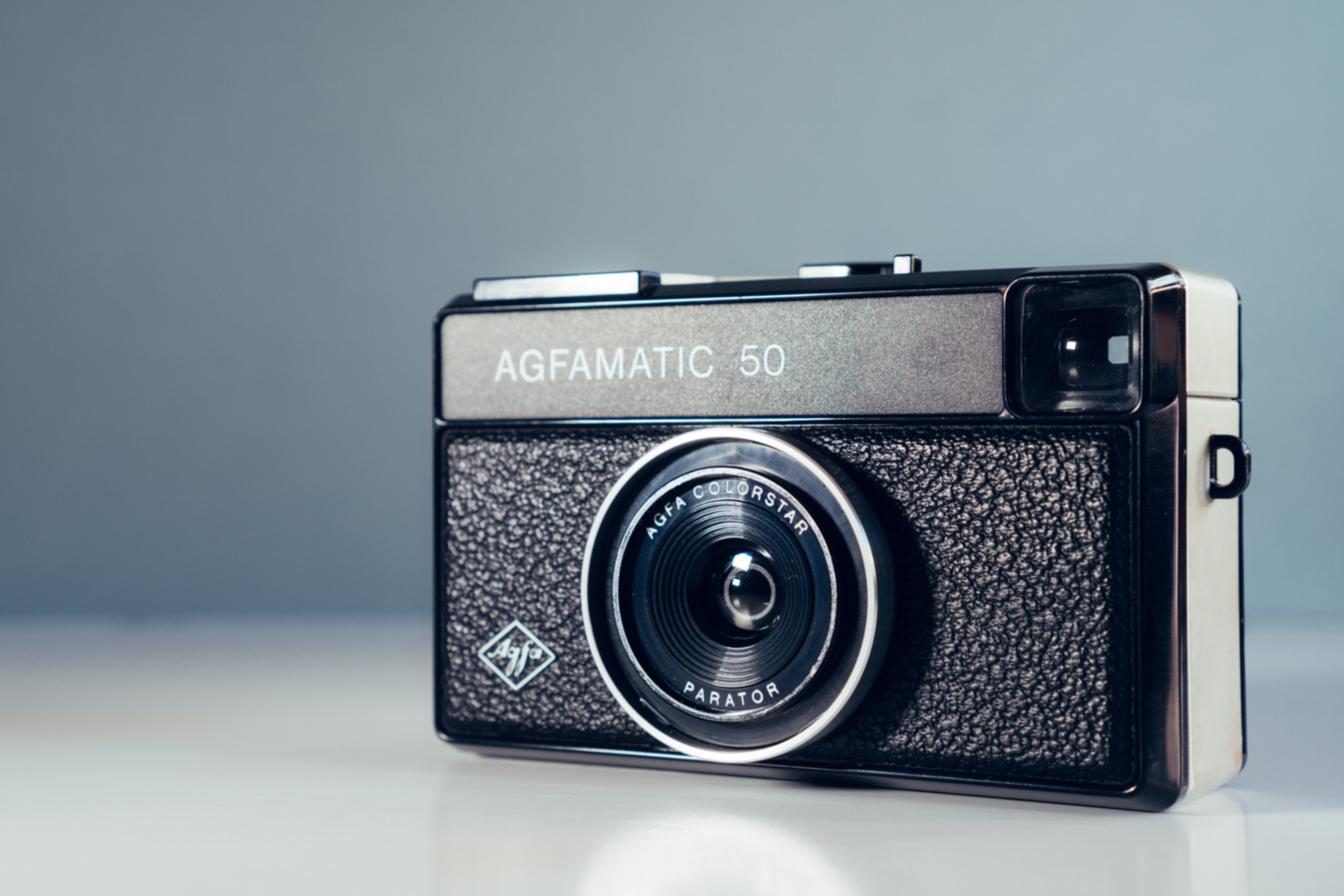 agfa vintage camera on a shiny white surface, agfa vintage camera 4k, HD Wallpaper