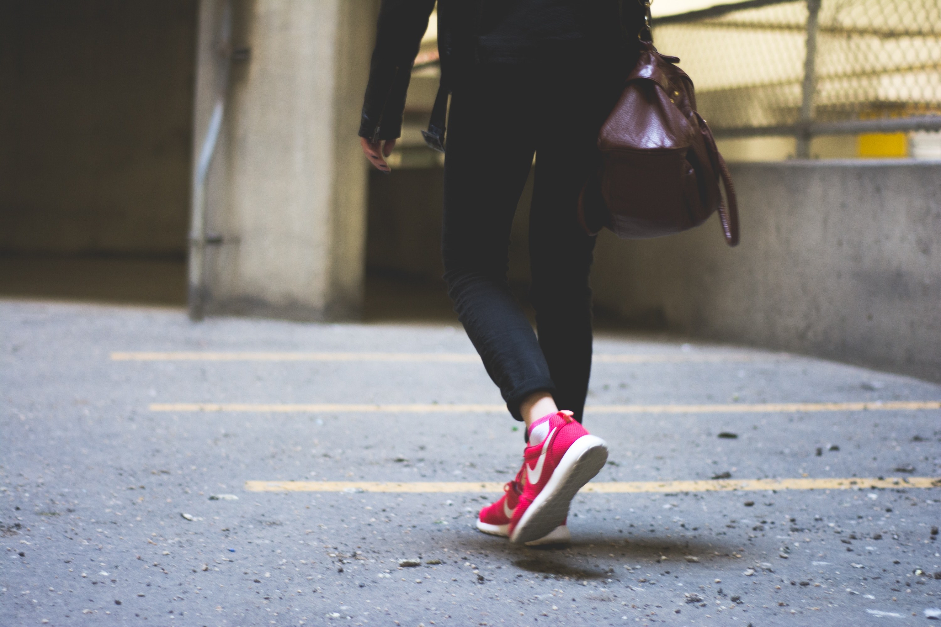 shoe walking walk and person 4k, HD Wallpaper