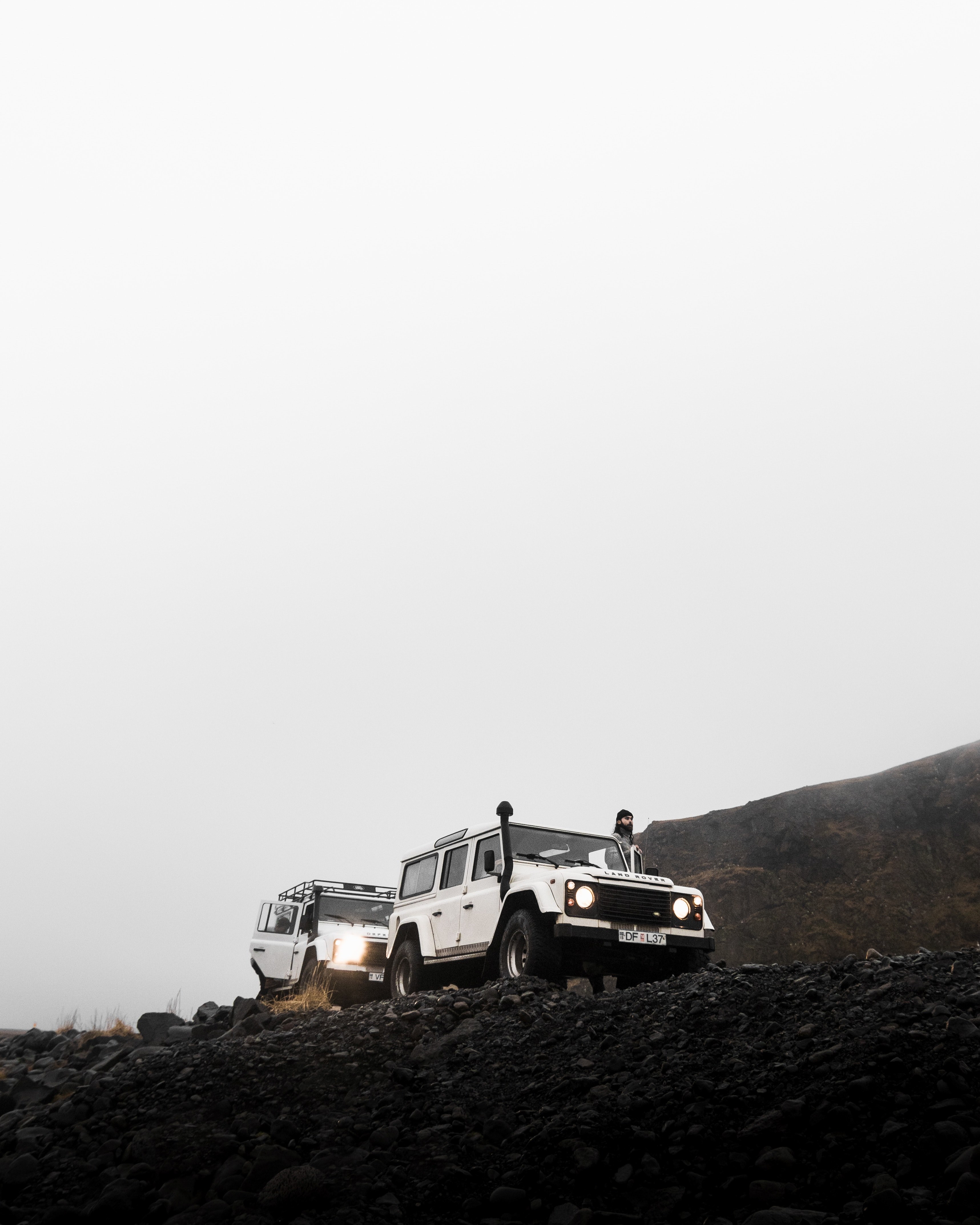 icelandic traffic jam 4k, Phone HD Wallpaper