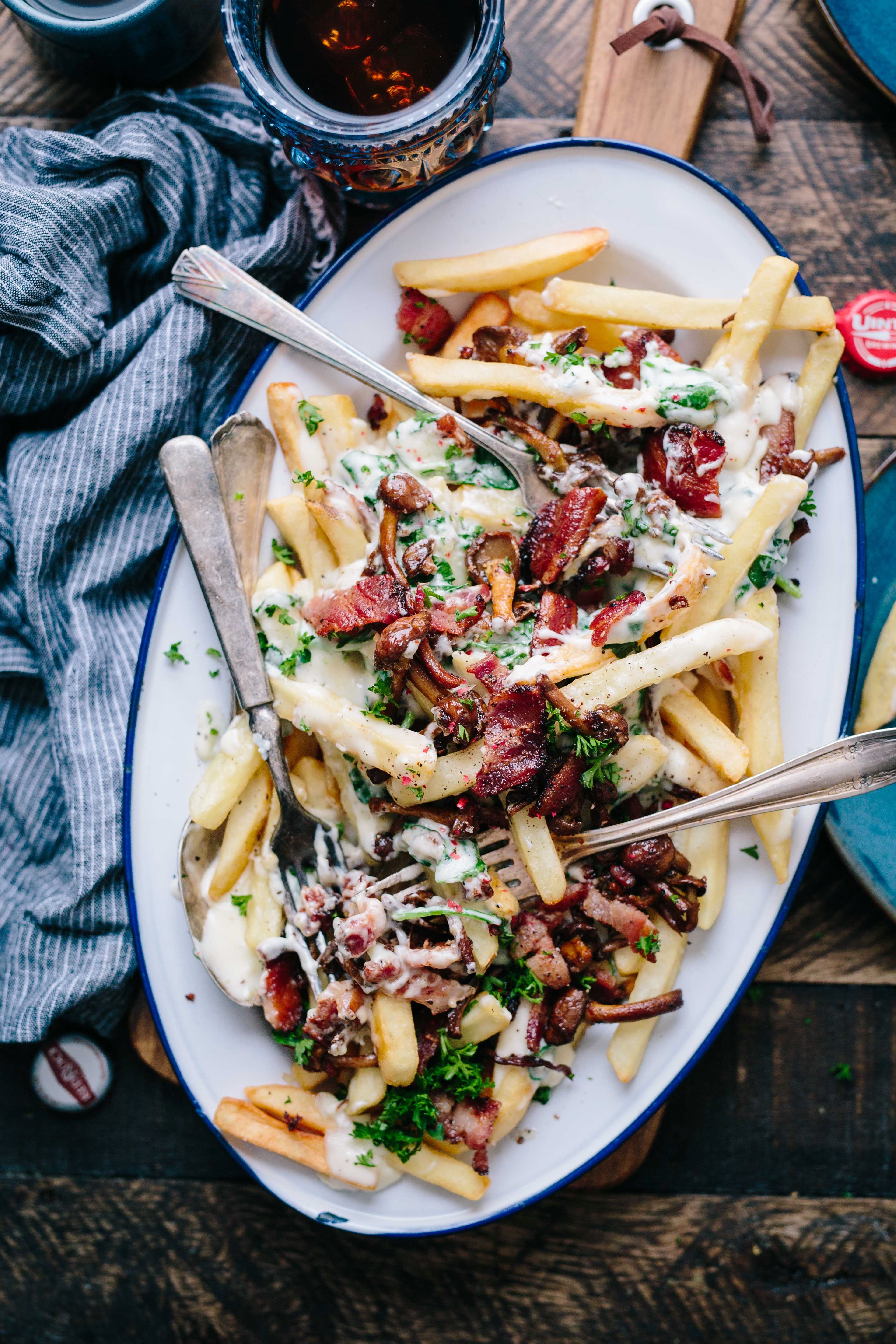 loaded french fries with bacon herbs and cheese, pub food for the win 4k, Phone HD Wallpaper