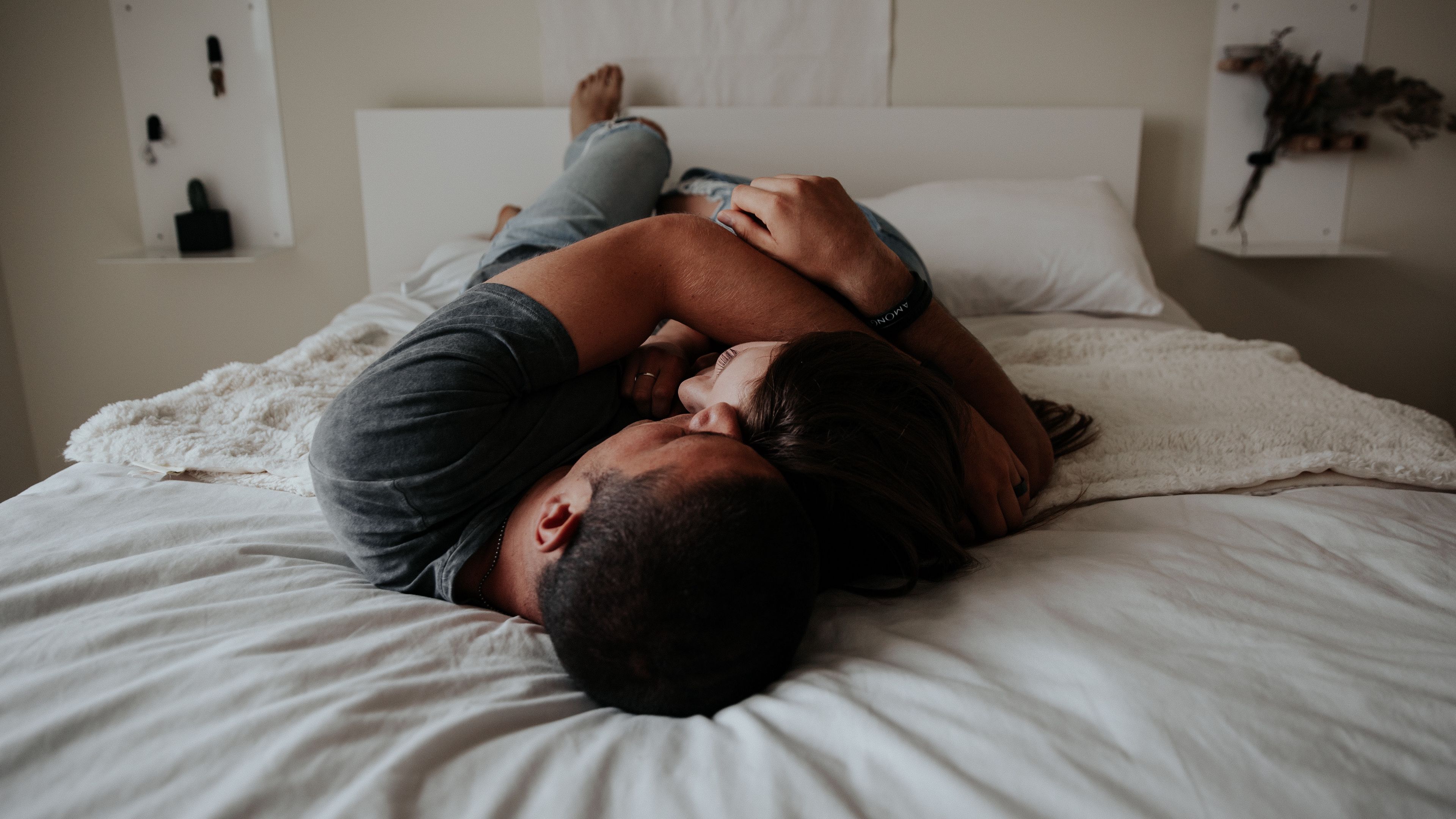 couple, hugs, love, tenderness, 4k, HD Wallpaper