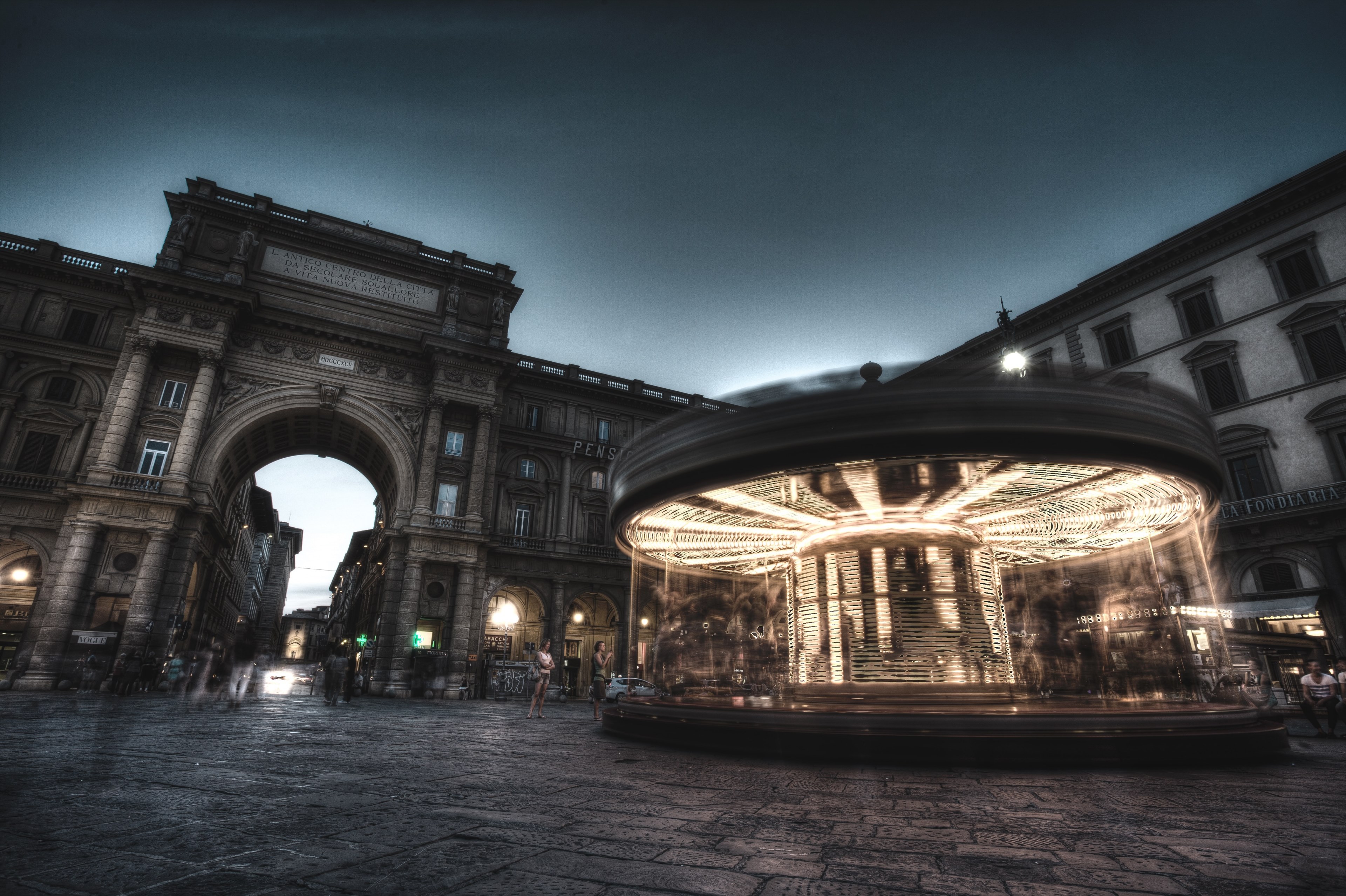 carousel building street and fun 4k, HD Wallpaper