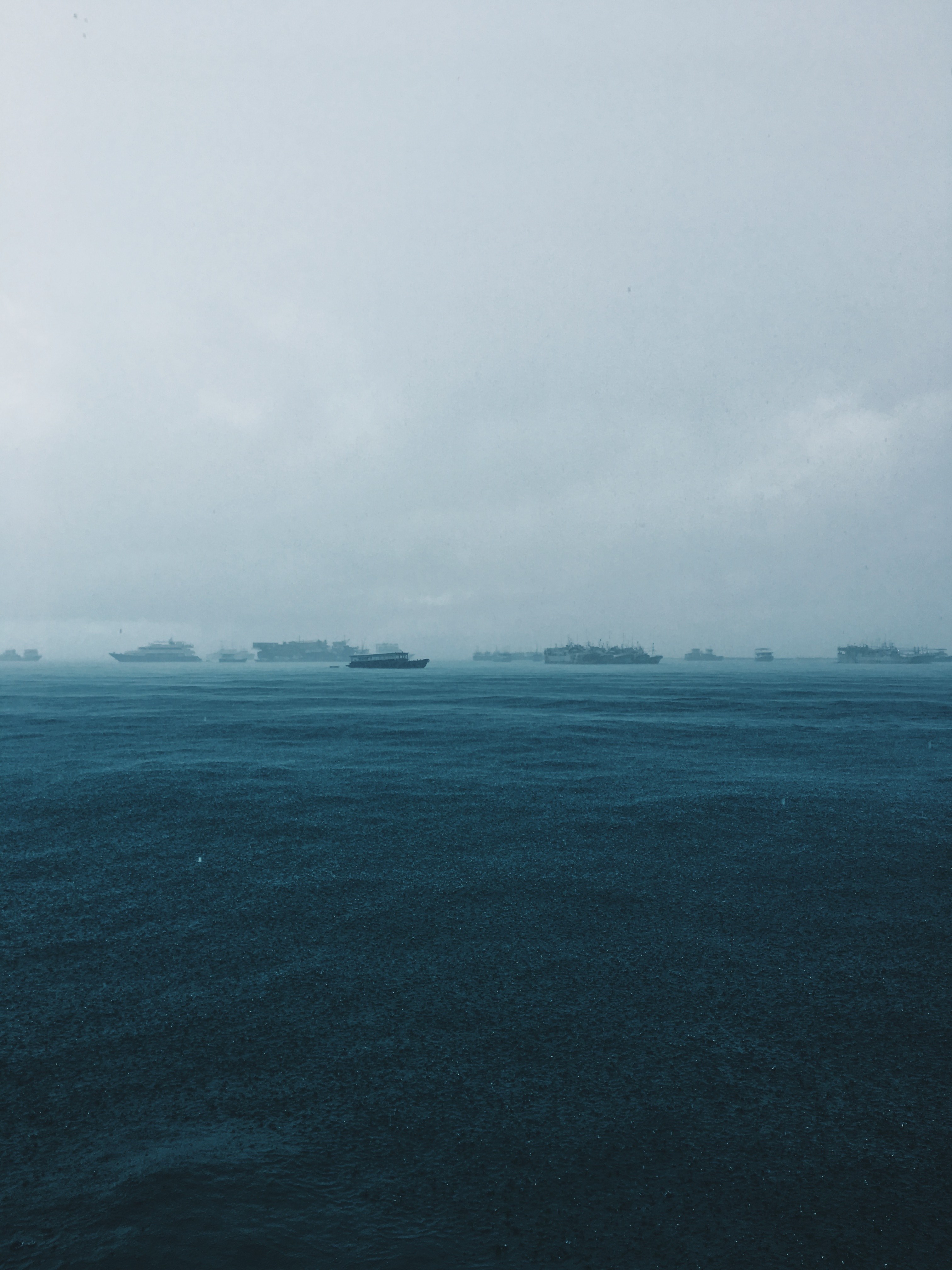 rainy days in the maldives_ 4k, Phone HD Wallpaper