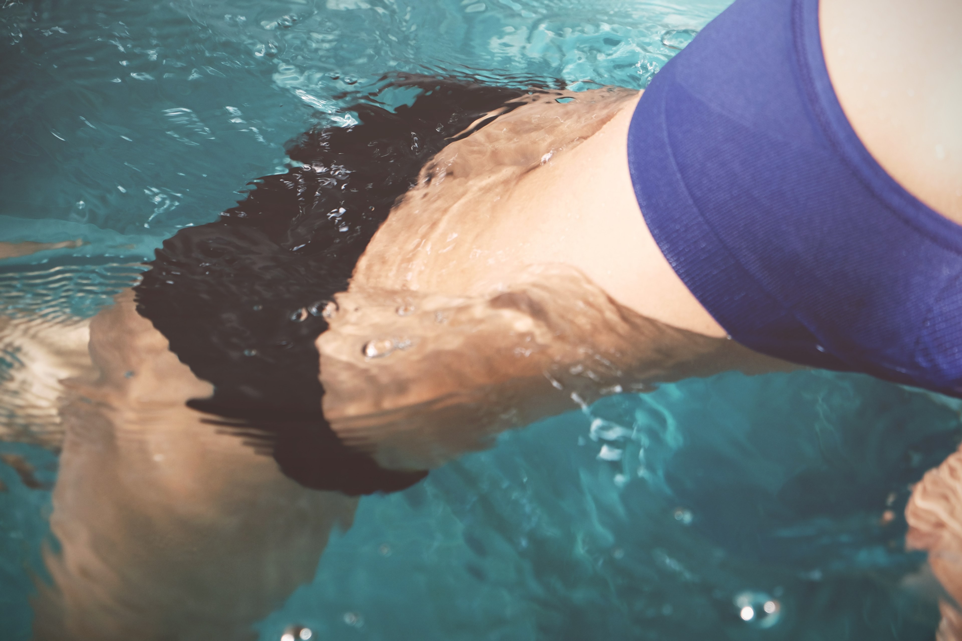 exercise bikini swimming pool and swimming 4k, HD Wallpaper