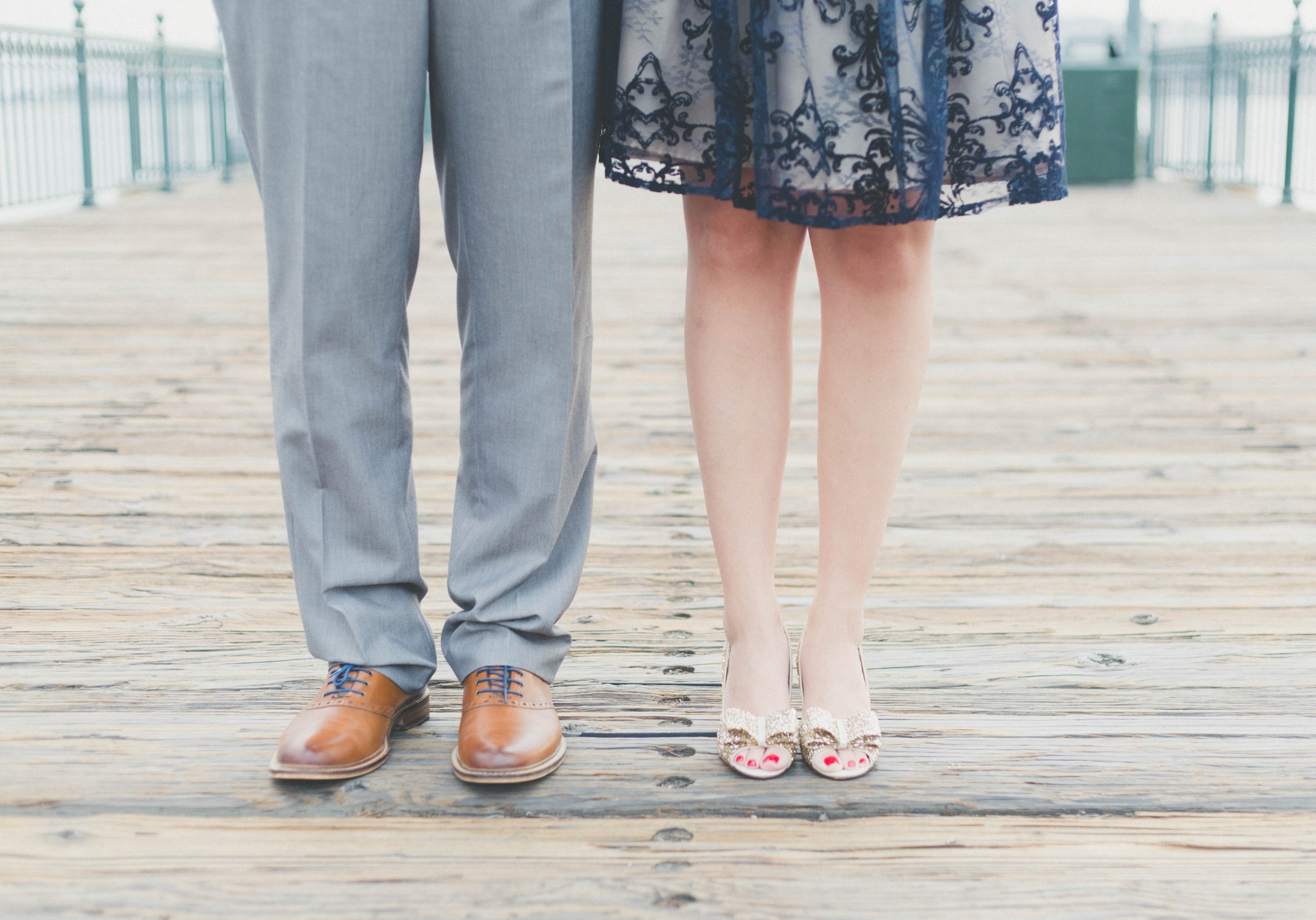 engaged san francisco person and shoe 4k, HD Wallpaper