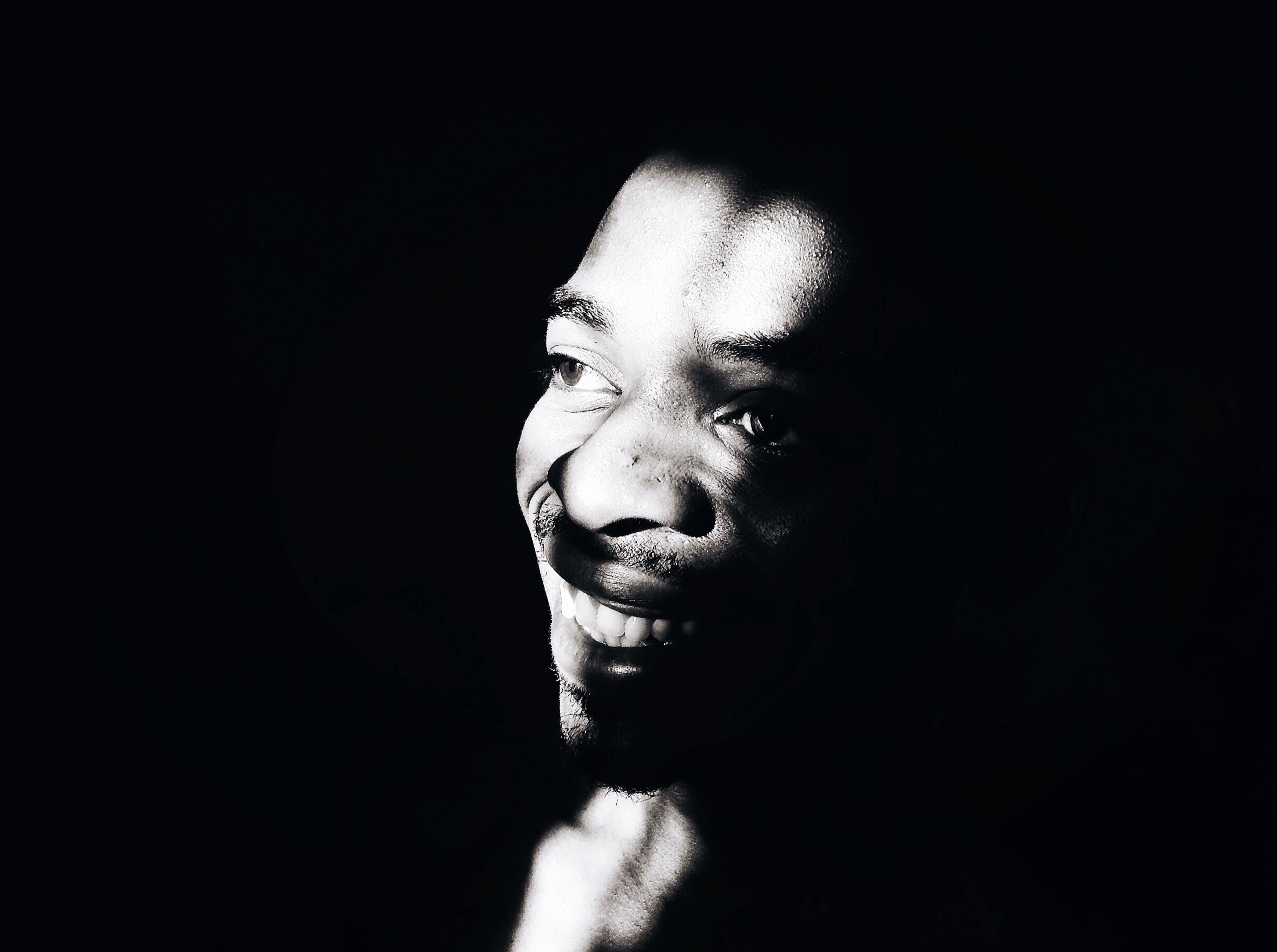 black and white close up shot of mans face in shadow mlandizi primary school, friends 4k, HD Wallpaper