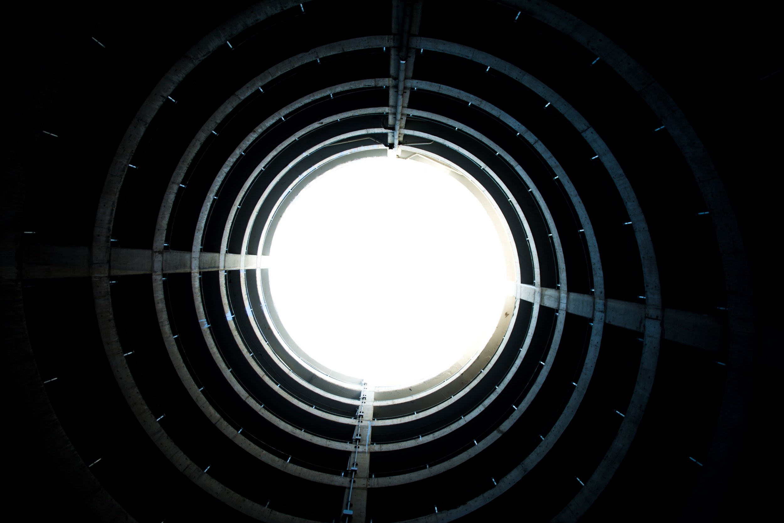 round circle looking up and balcony 4k, HD Wallpaper