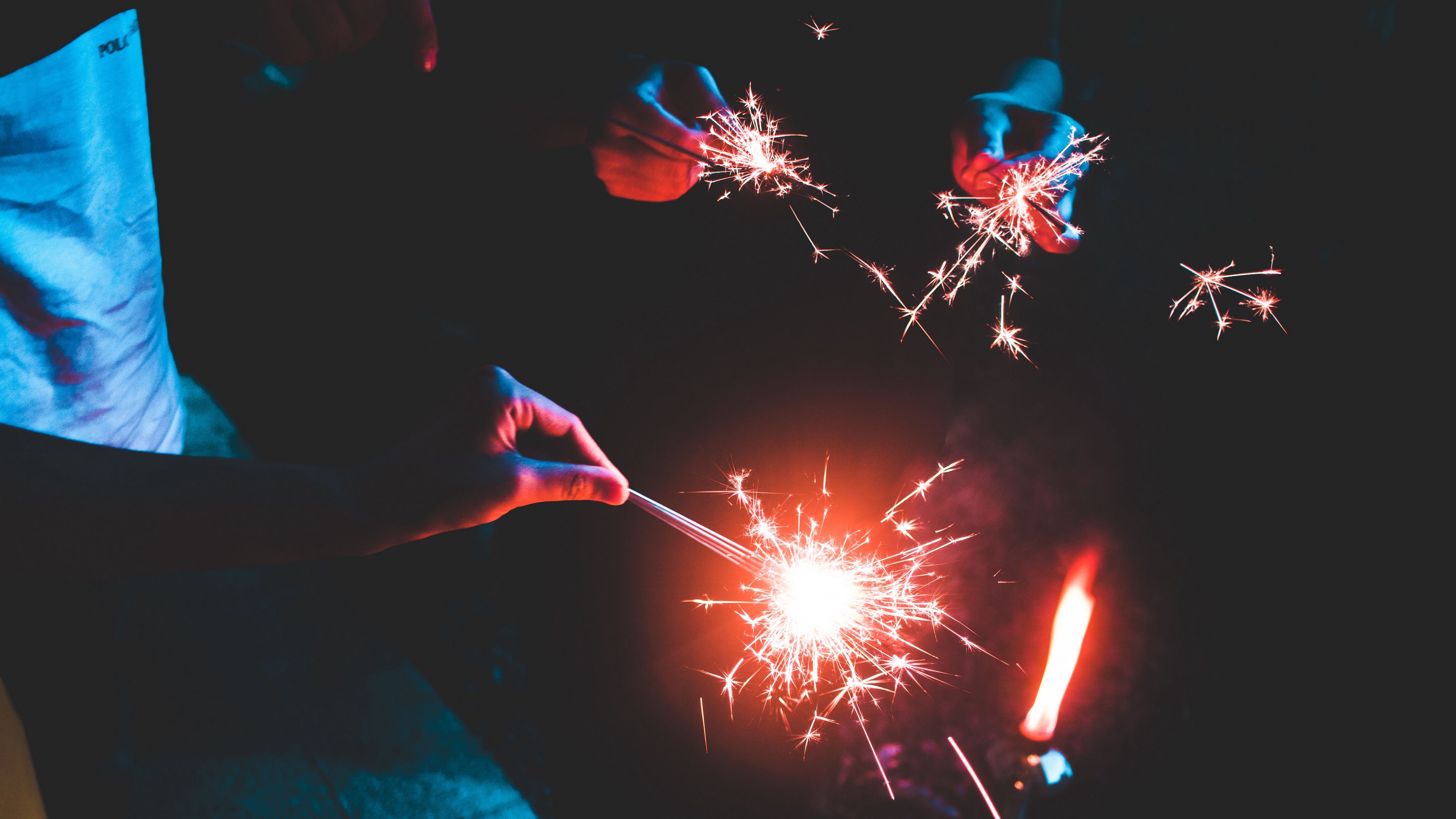 bengal lights, hands, holiday, 4k, HD Wallpaper