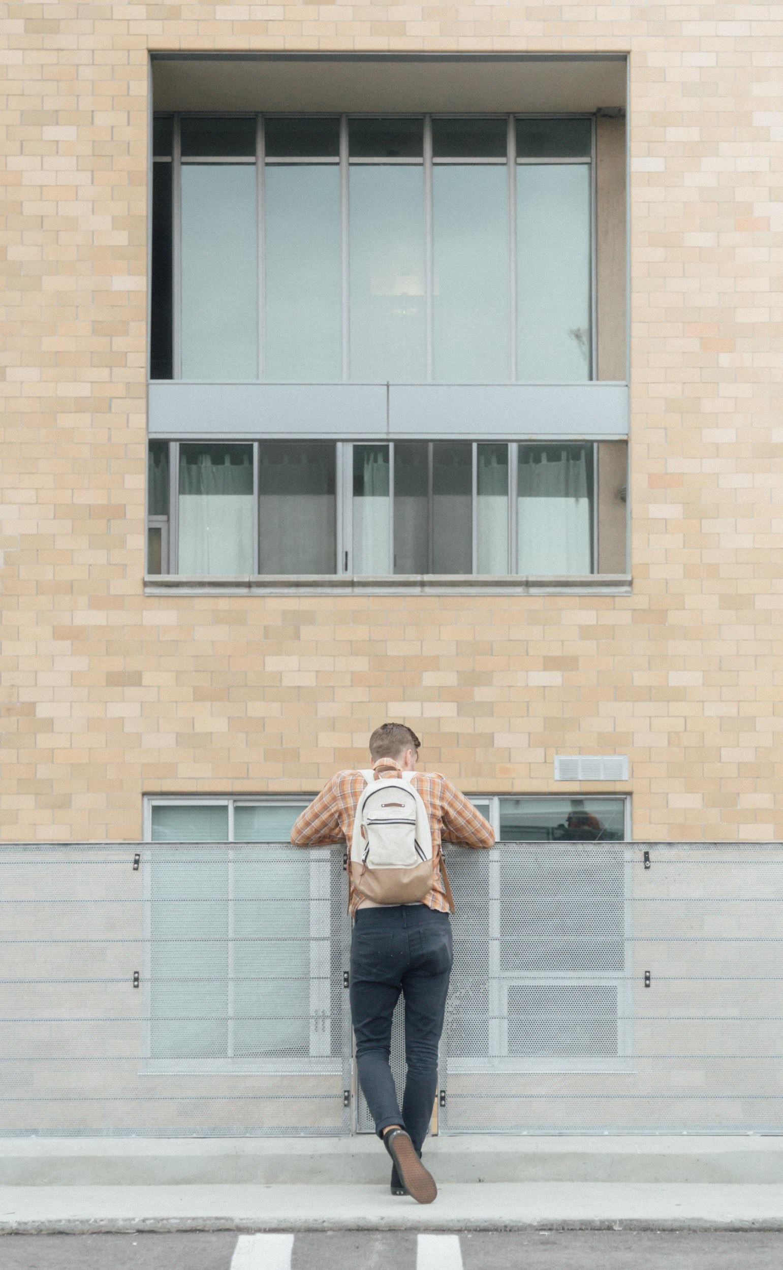man backpack window and person hd, 4k, Phone HD Wallpaper