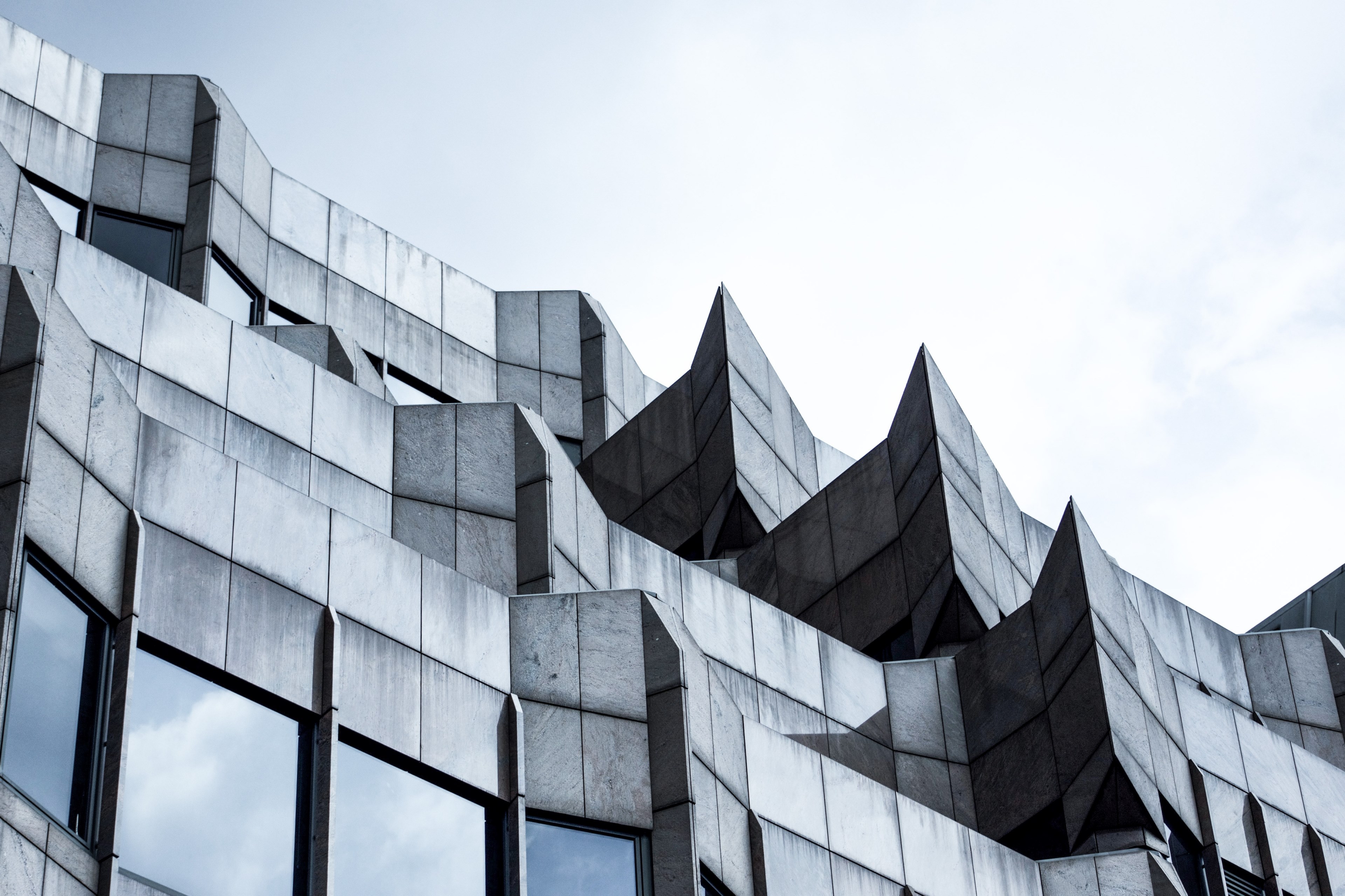 a concrete facade with sharp protruding edges, jagged facade edges 4k, HD Wallpaper