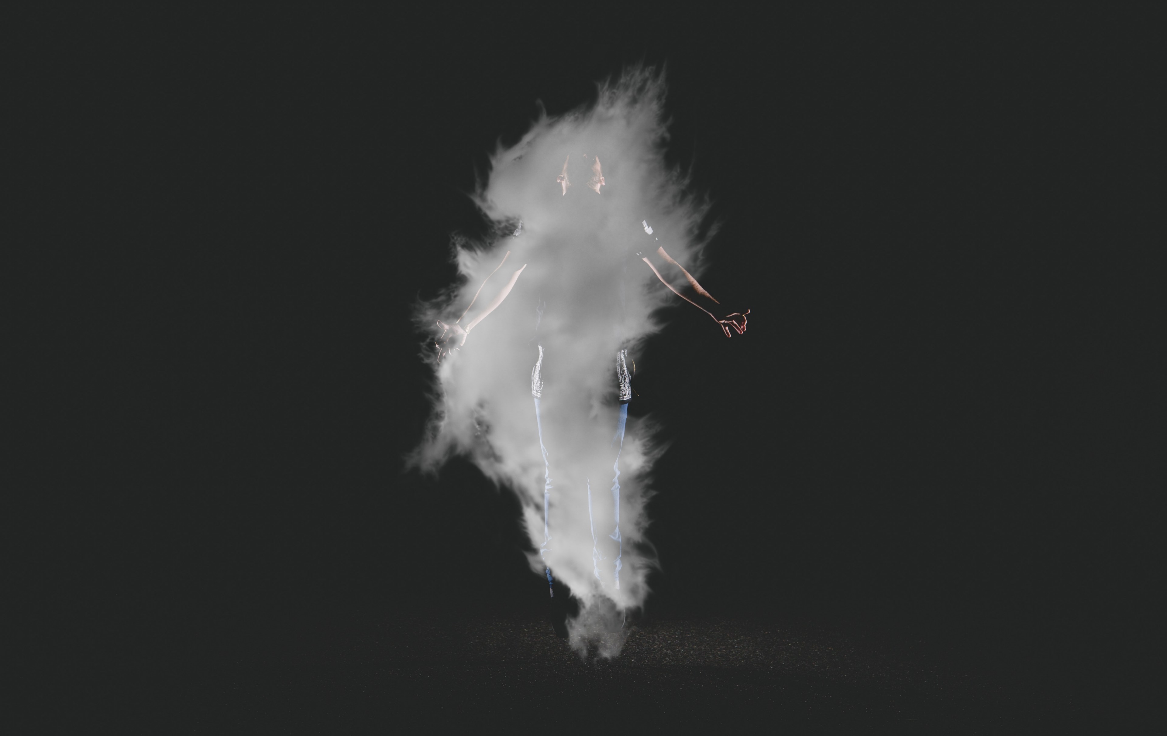 a person floating in a smoke cloud in the sky above mackay, person in smoke cloud 4k, HD Wallpaper