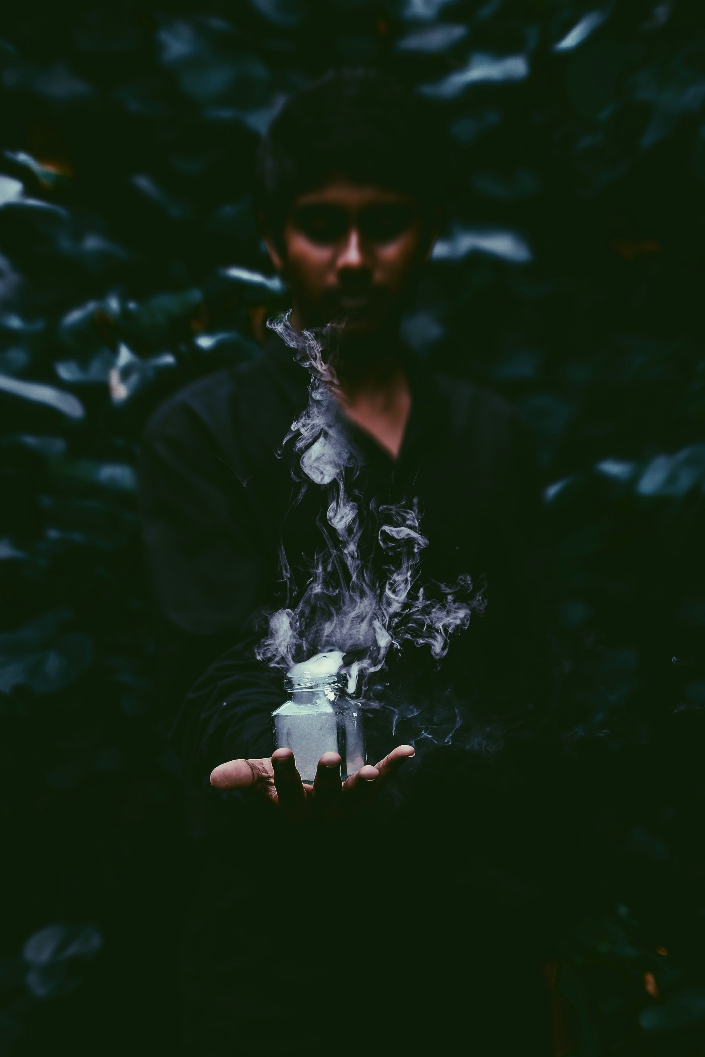 man jar smoke and indian hd, 4k, Phone HD Wallpaper