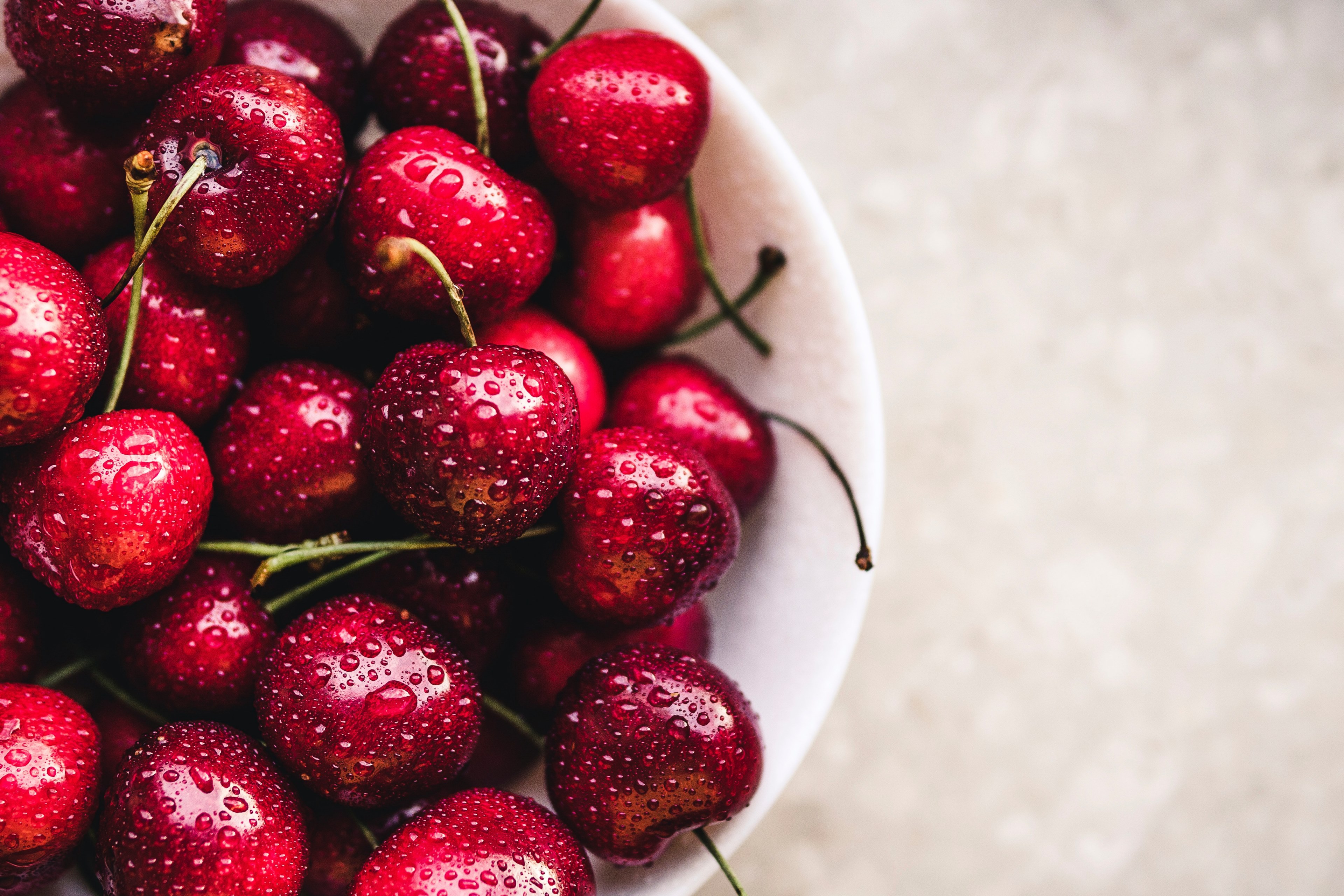 bowl of freshly washed cherries ready to eat, cherries 4k, HD Wallpaper
