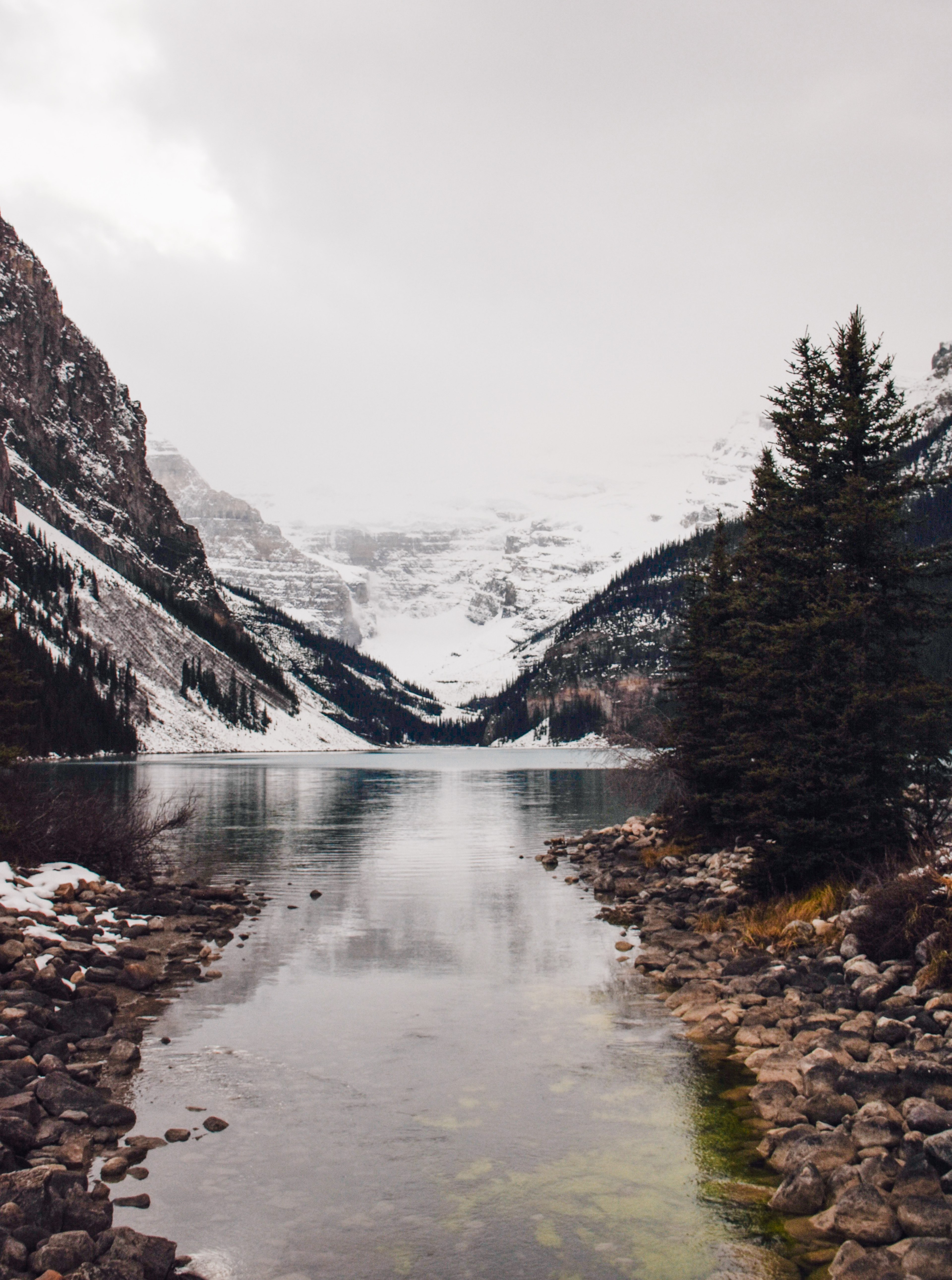 lake louise charm 4k, Phone HD Wallpaper