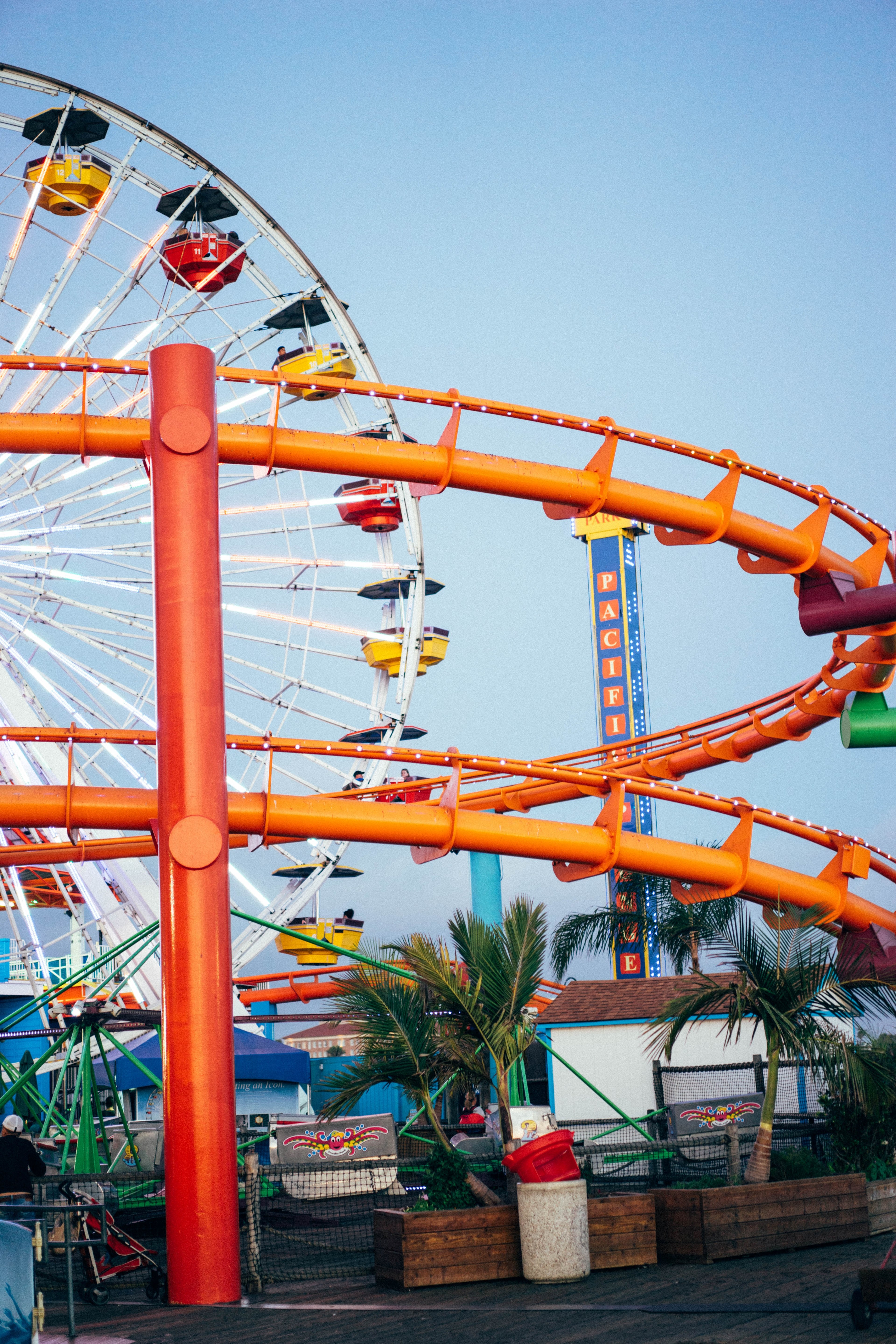 ferris wheel rollercoaster pier and santa monica hd, 4k, Phone HD Wallpaper
