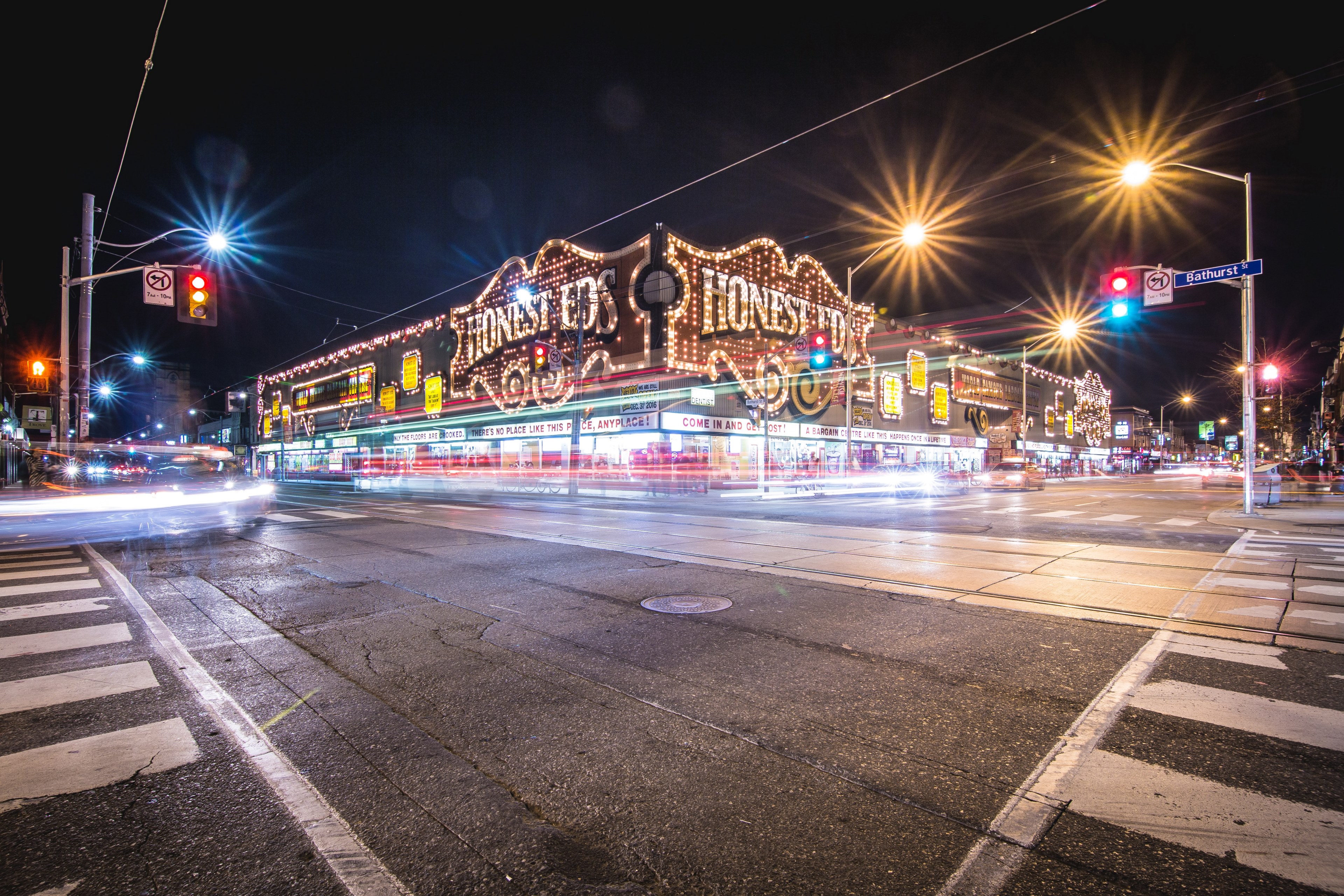 street road nightlife and night 4k, HD Wallpaper