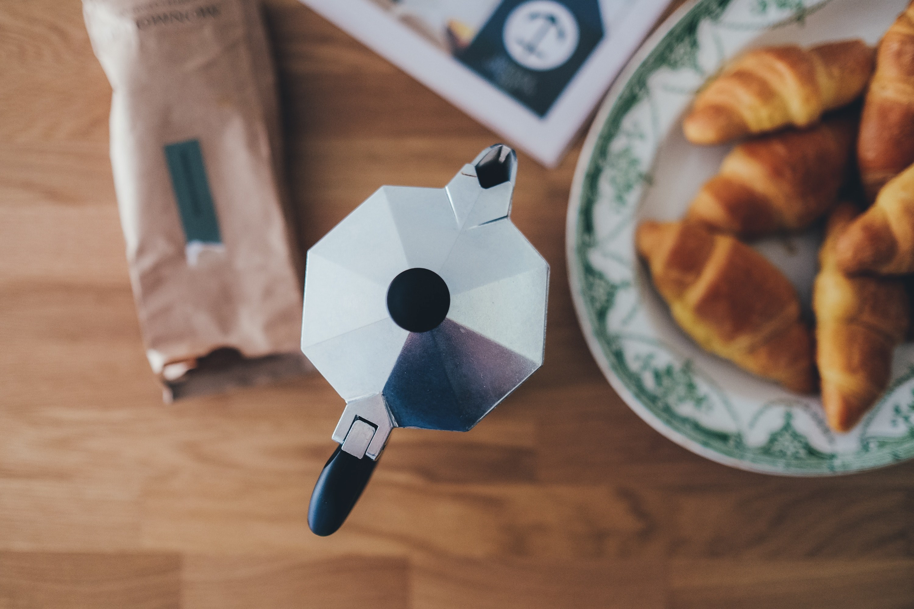 croissant plate breakfast and coffee 4k, HD Wallpaper