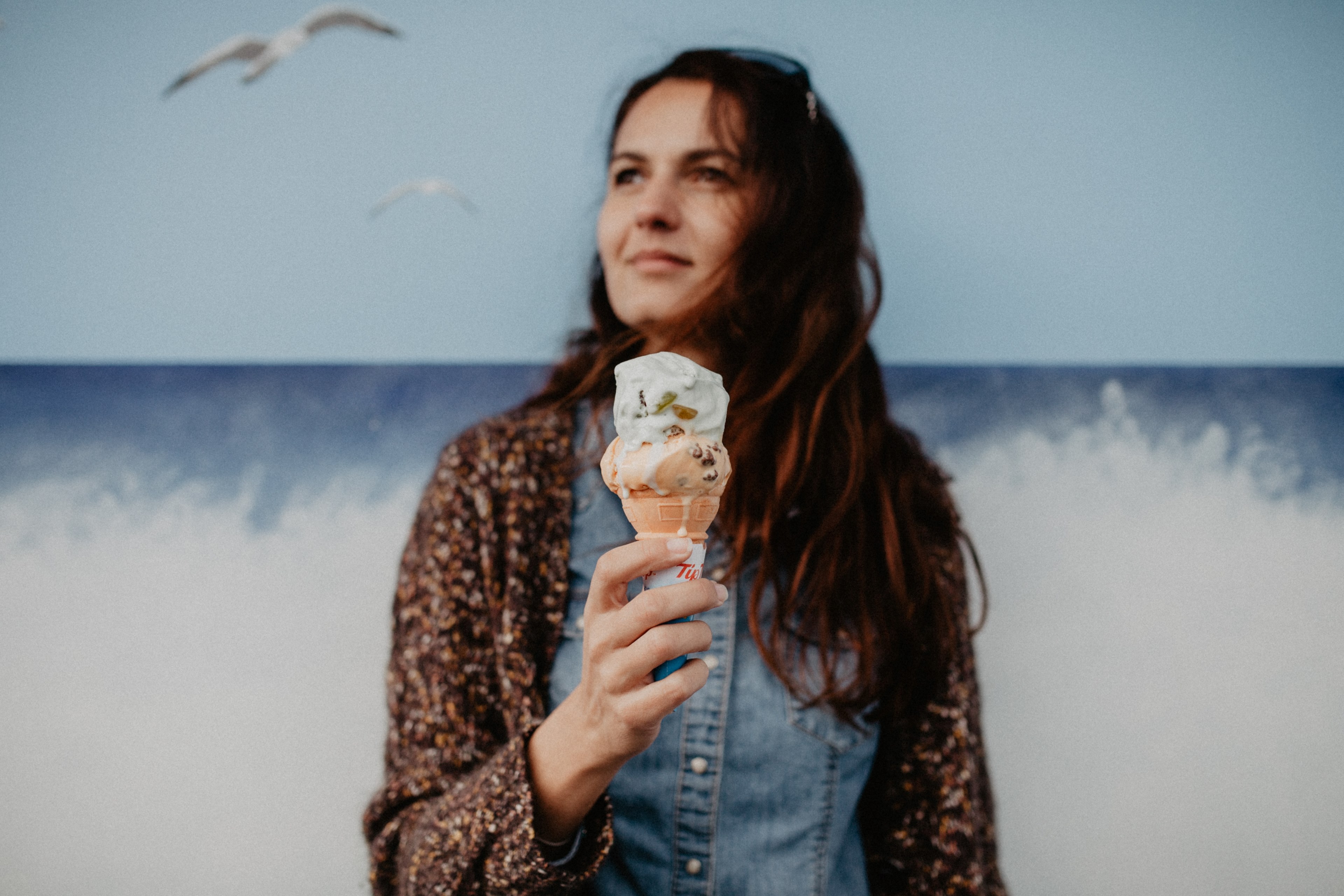 a woman eating ice cream by the water, _love for ice cream 4k, HD Wallpaper
