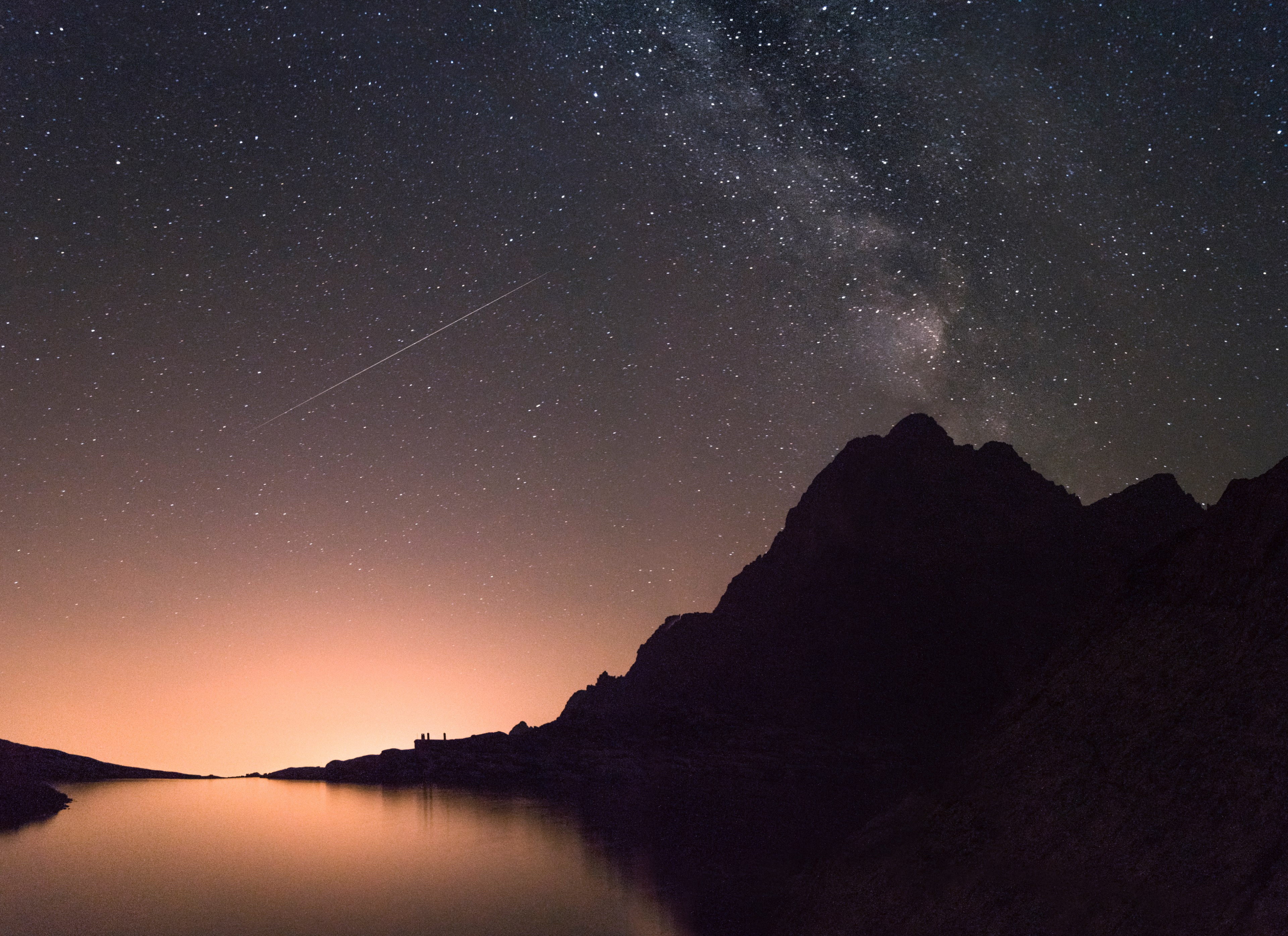 a starry night sky over a lake in the tatra mountains, starry sky over the tatras 4k, HD Wallpaper