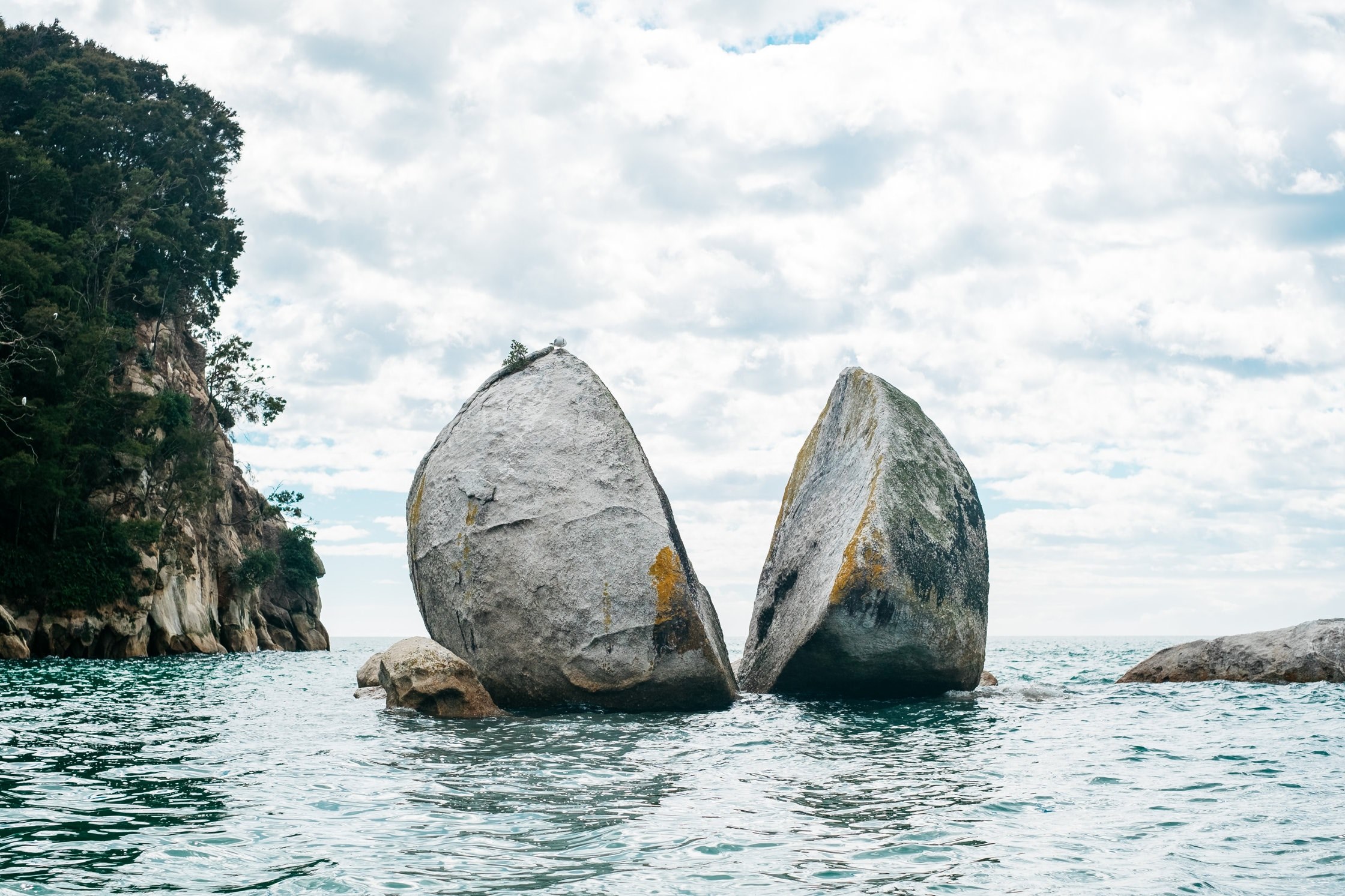 split apple rock new zealand 4k, HD Wallpaper