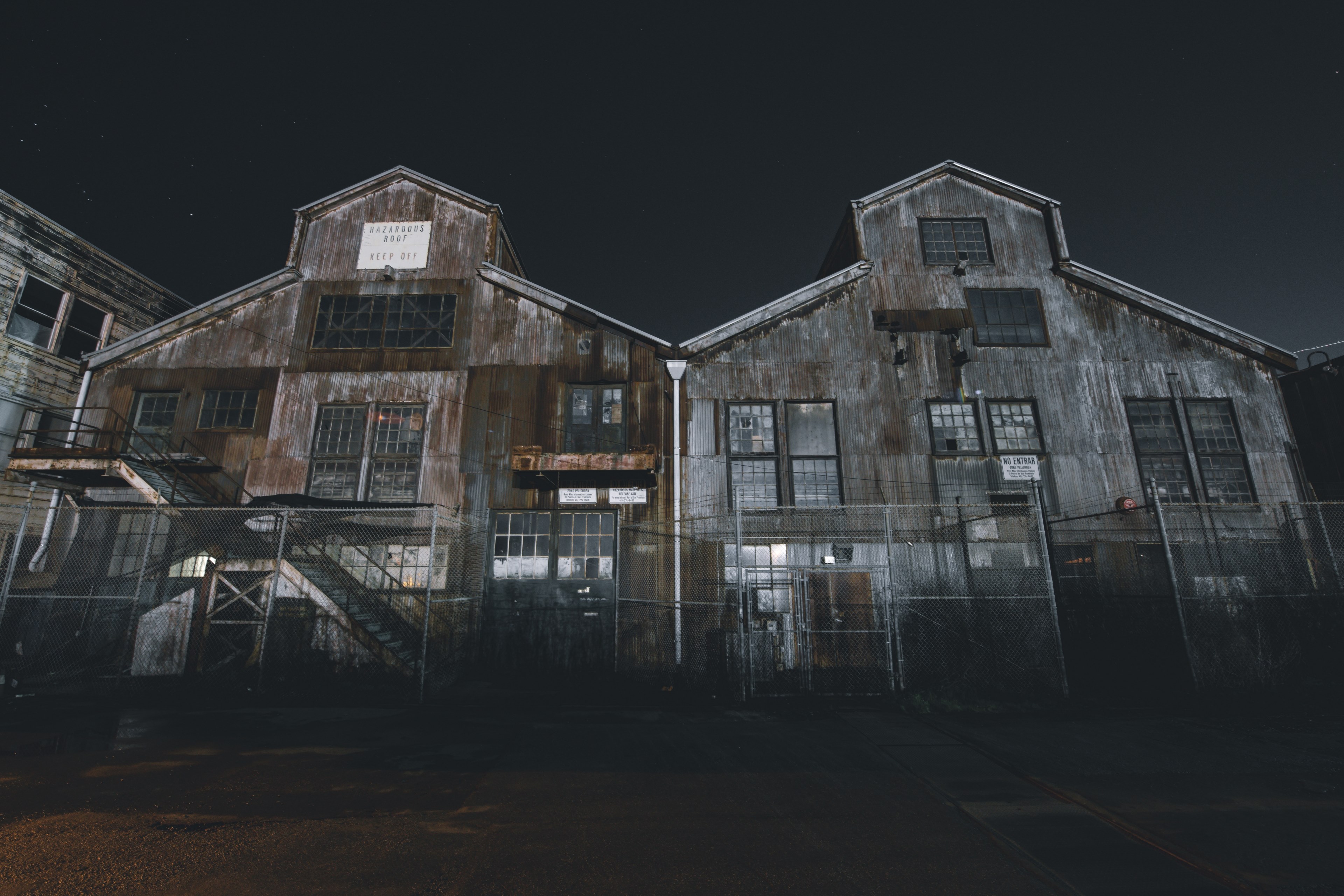 freaky abandoned warehouses, ghost town 4k, HD Wallpaper