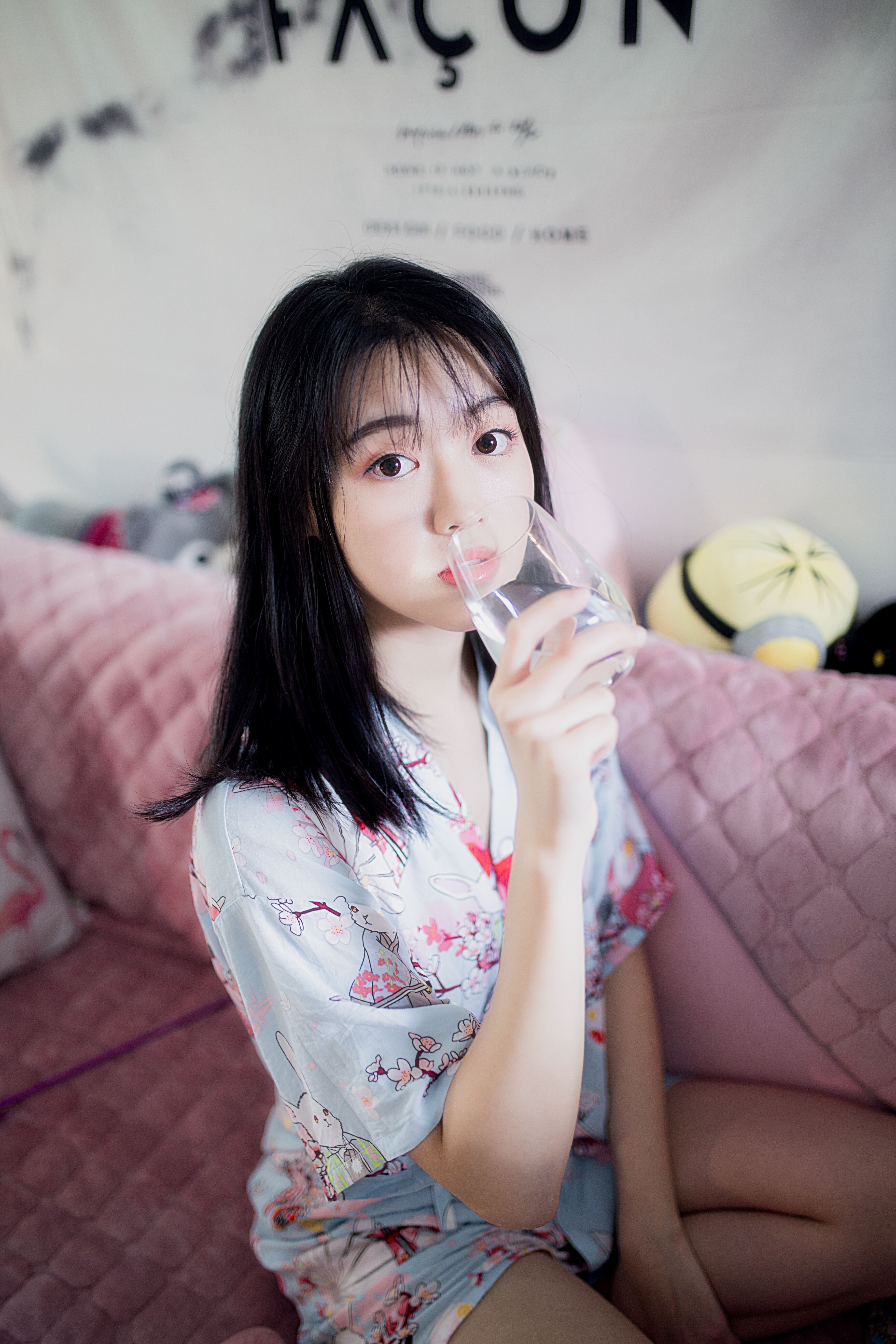 woman female drink and glass hd, 4k, Phone HD Wallpaper
