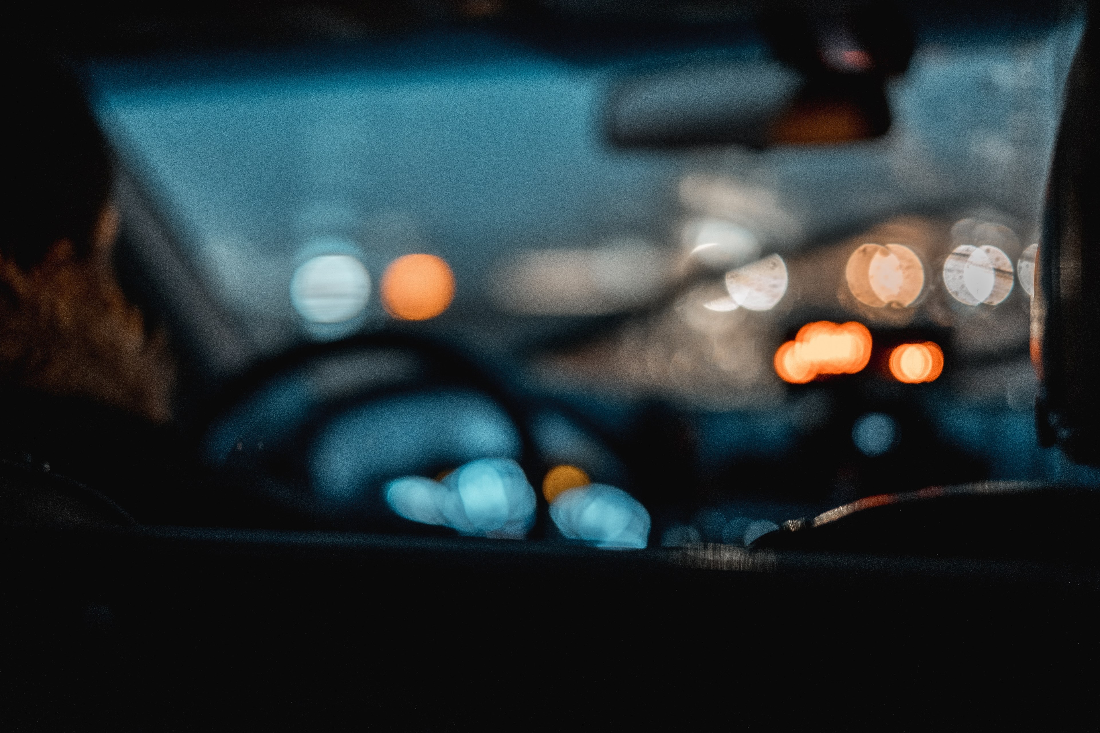 blurred pov shot from inside a vehicle with moving wipers, _pov driving car 4k, HD Wallpaper